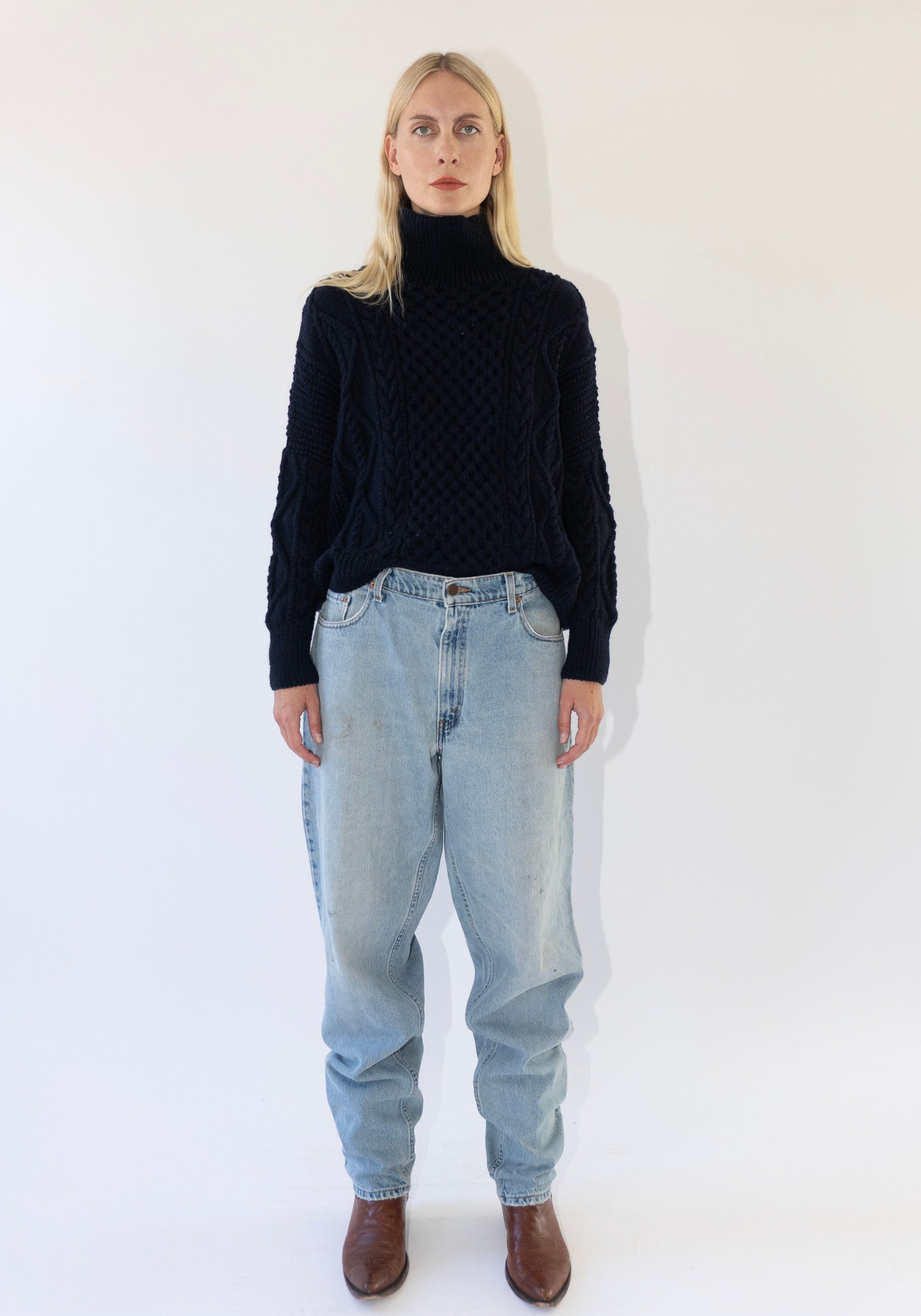 Auntie Oti Fisherman Sweater in Midnight