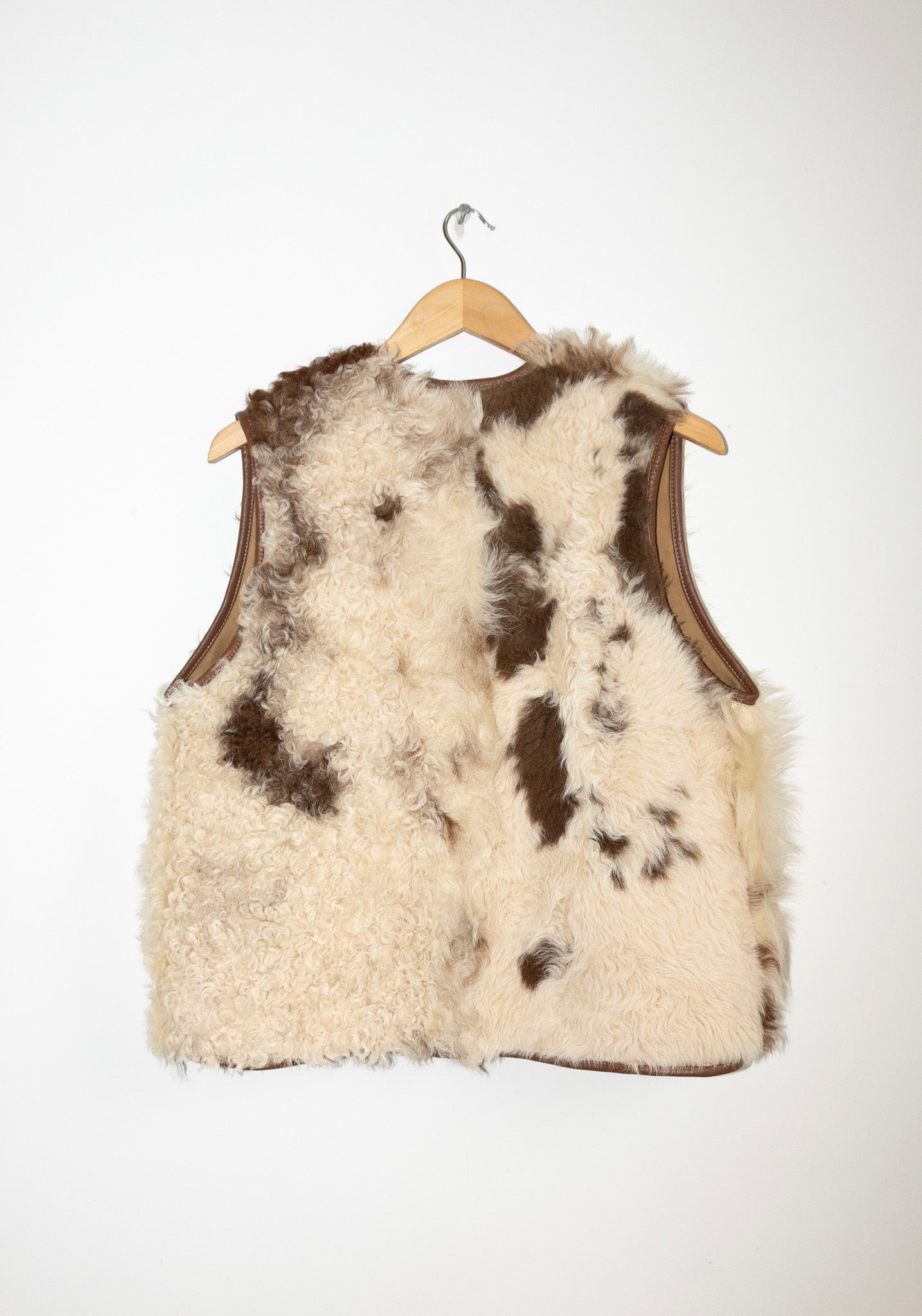 Cawley Ella Sheepskin Vest in Cow