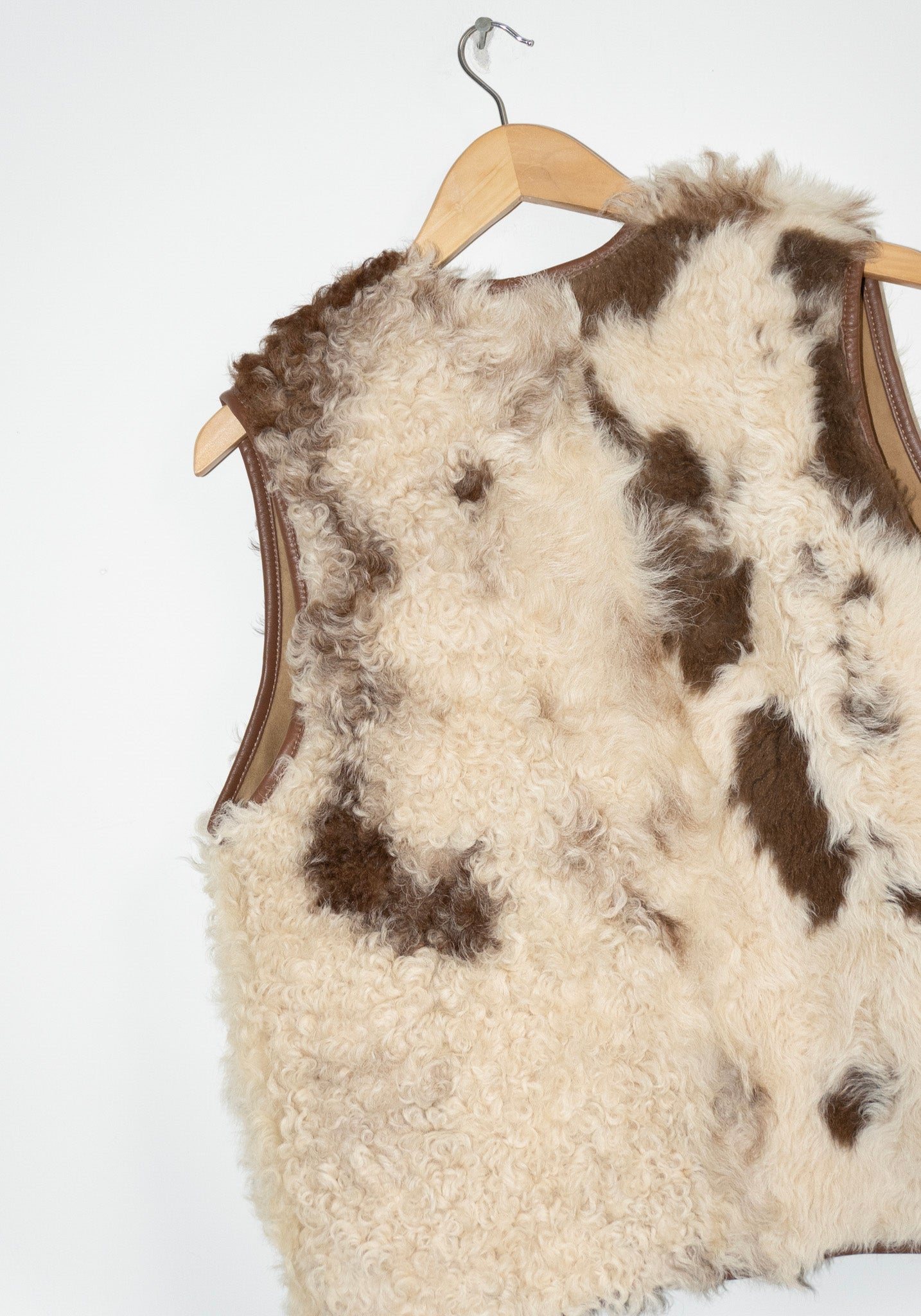 Cawley Ella Sheepskin Vest in Cow