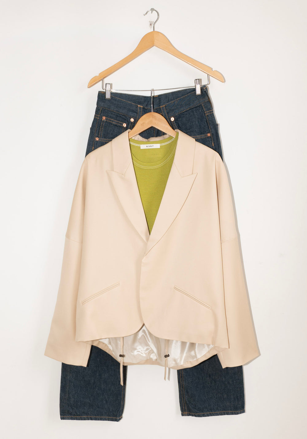 6397 Relaxed Cardigan Blazer in Blonde

