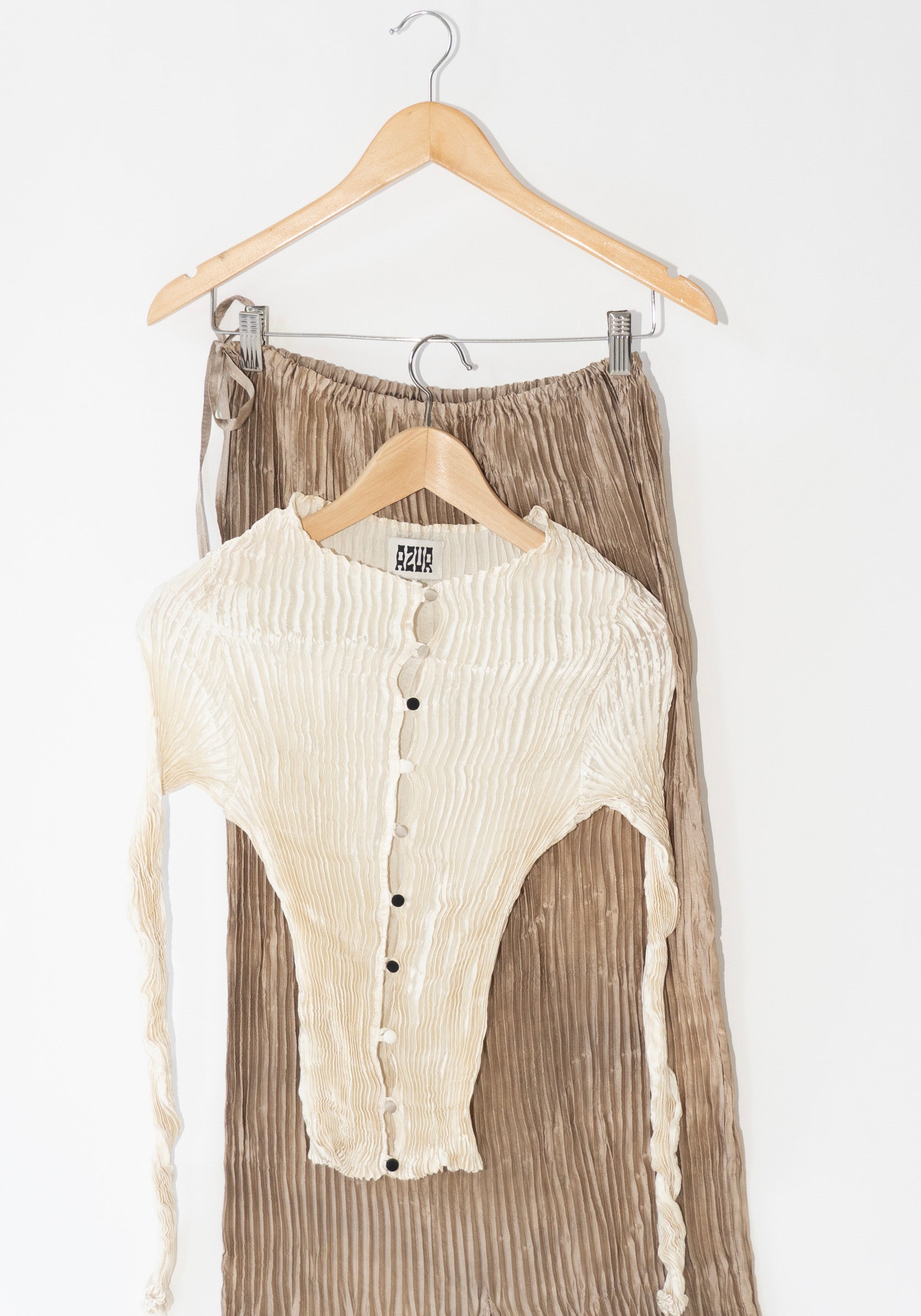 Azur Plissé Satin Silk Cardigan in Off White