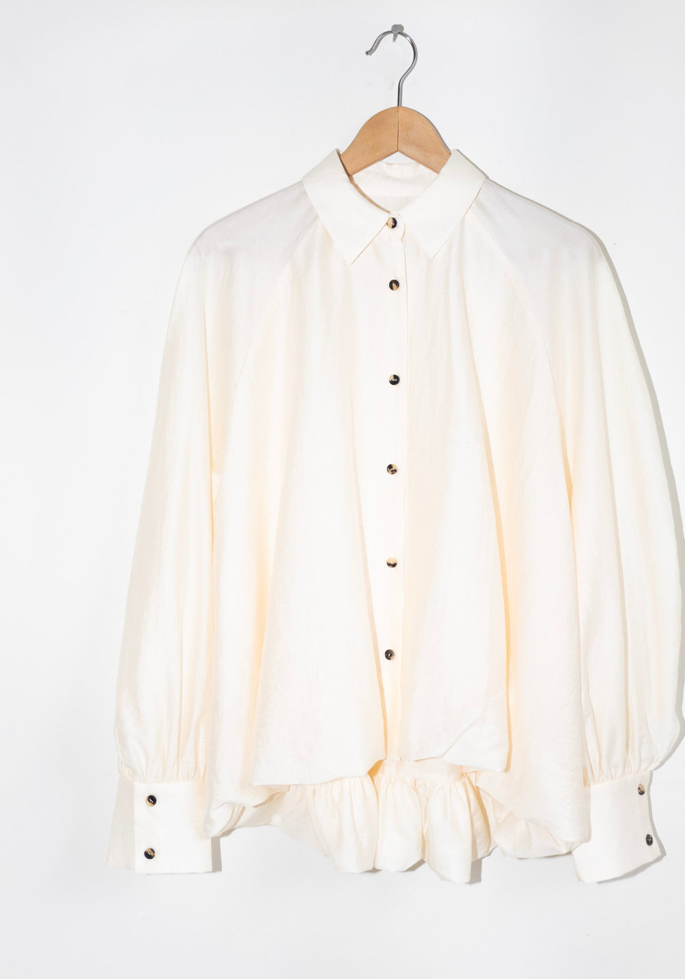 Cordera Balloon Sleeve Top in Cream