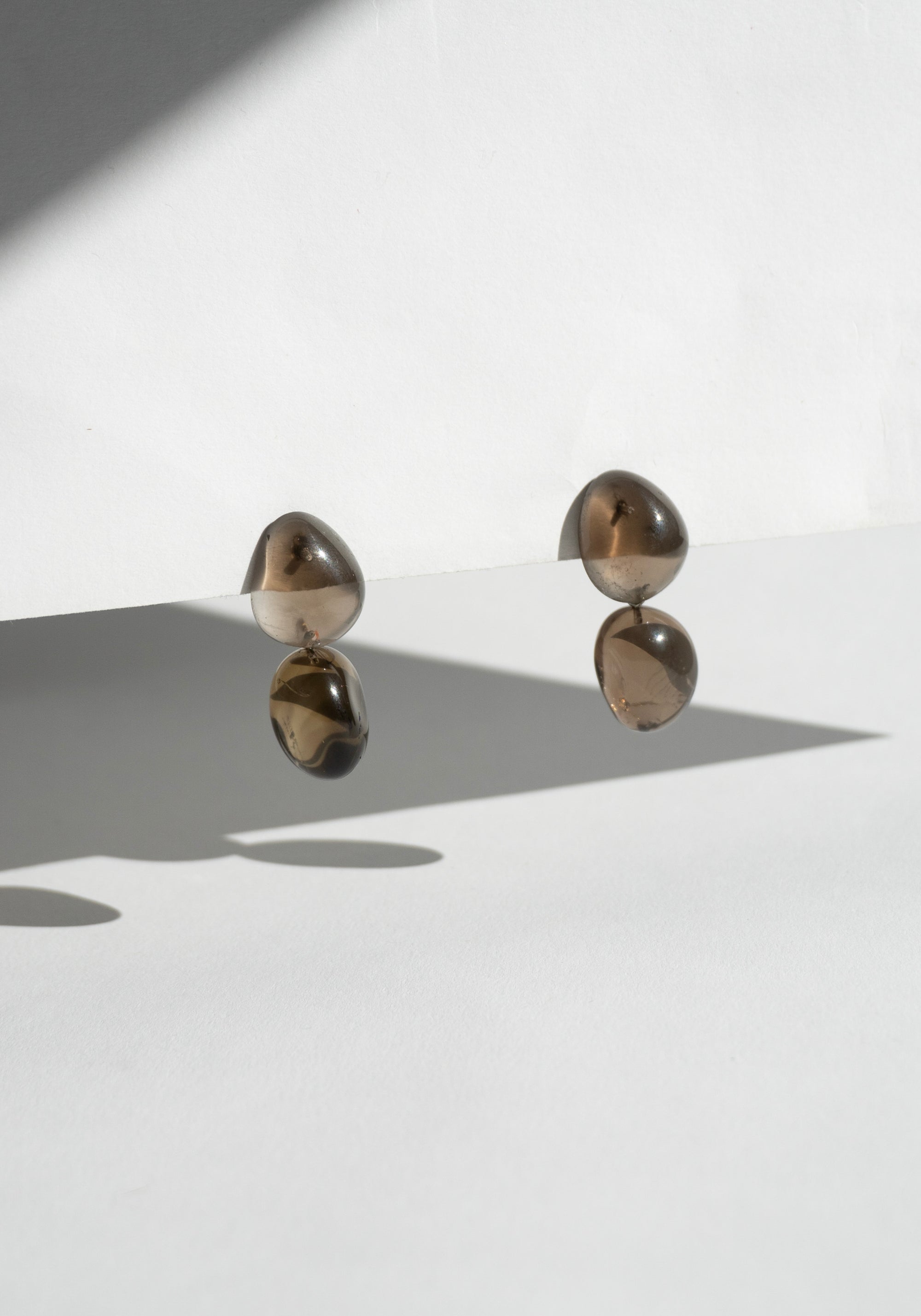 Pebbles Earrings No.2 in Smoky Quartz