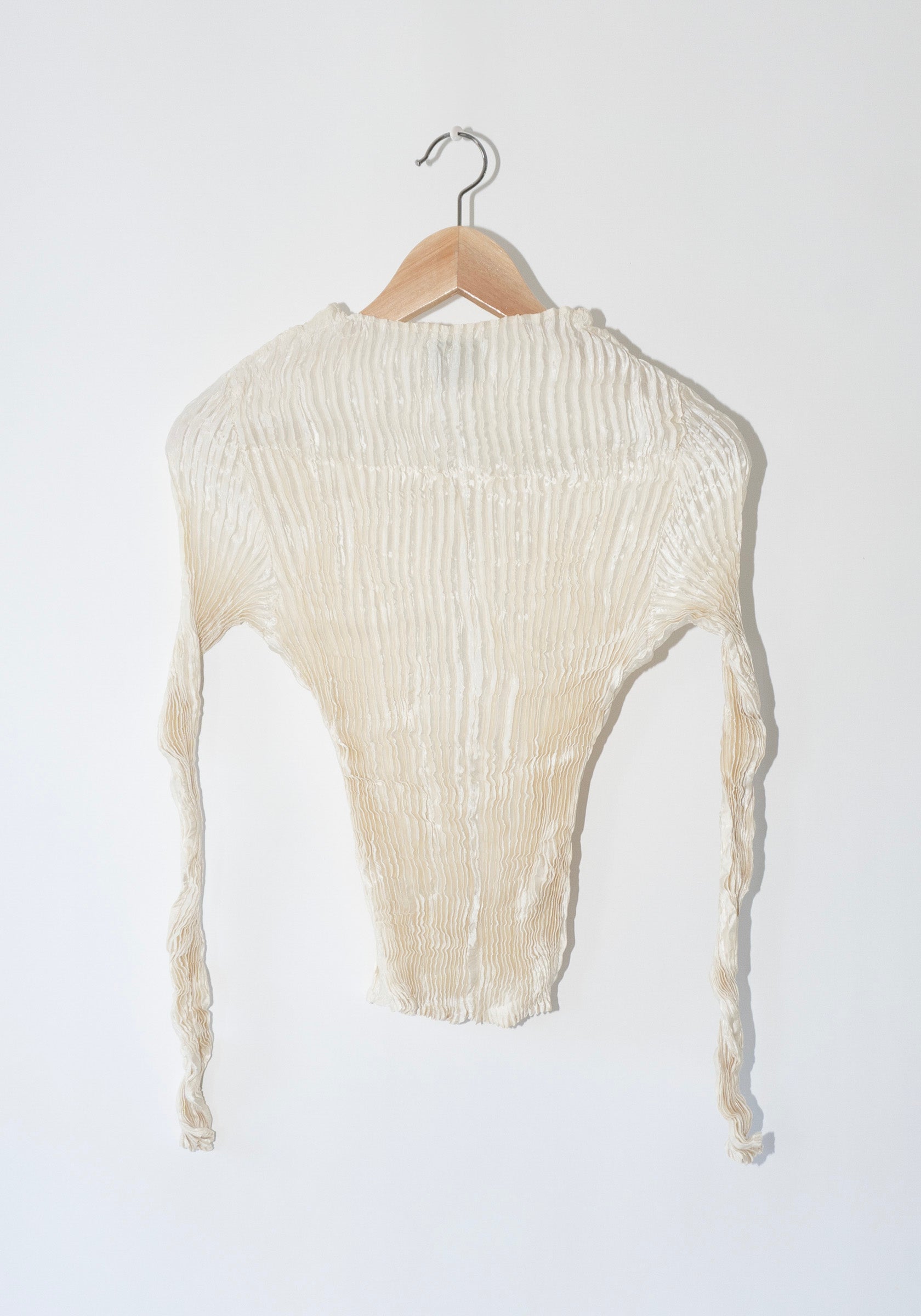 Azur Plissé Satin Silk Cardigan in Off White