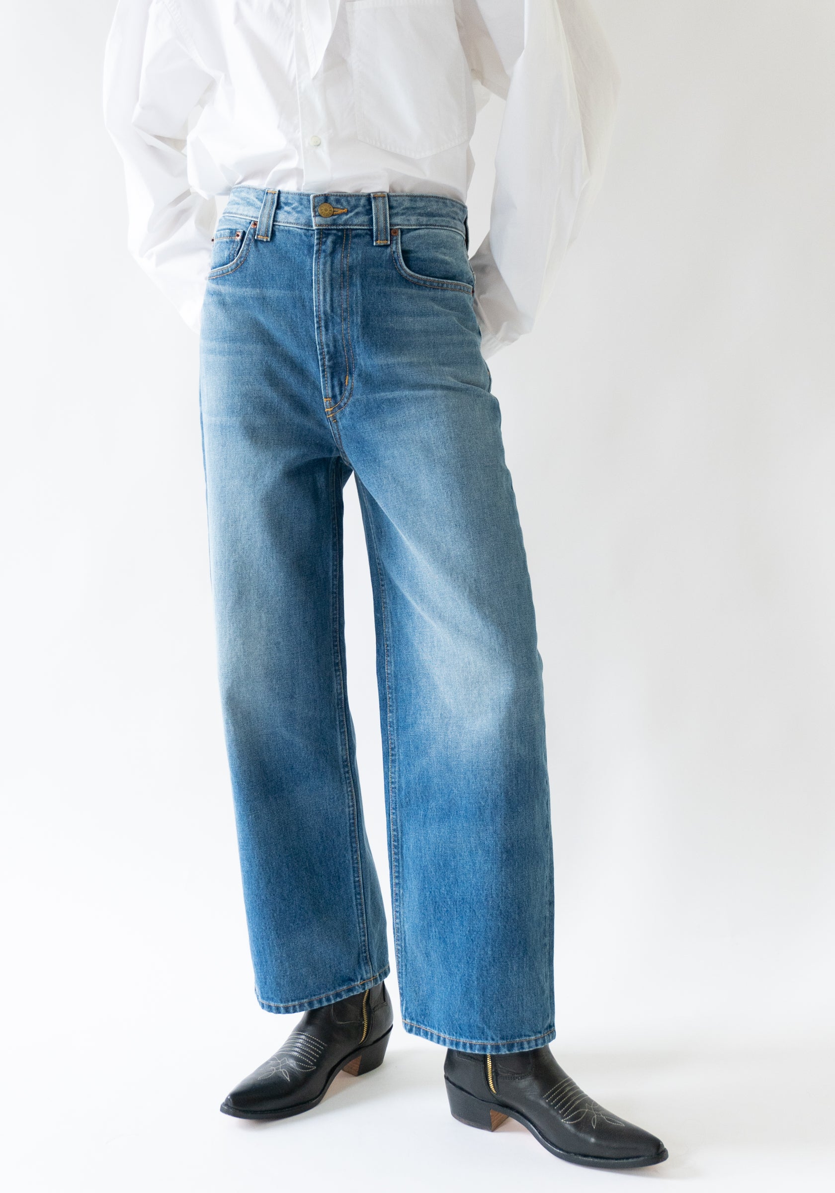 Easy Jean Mid Relaxed in Silvia Wash