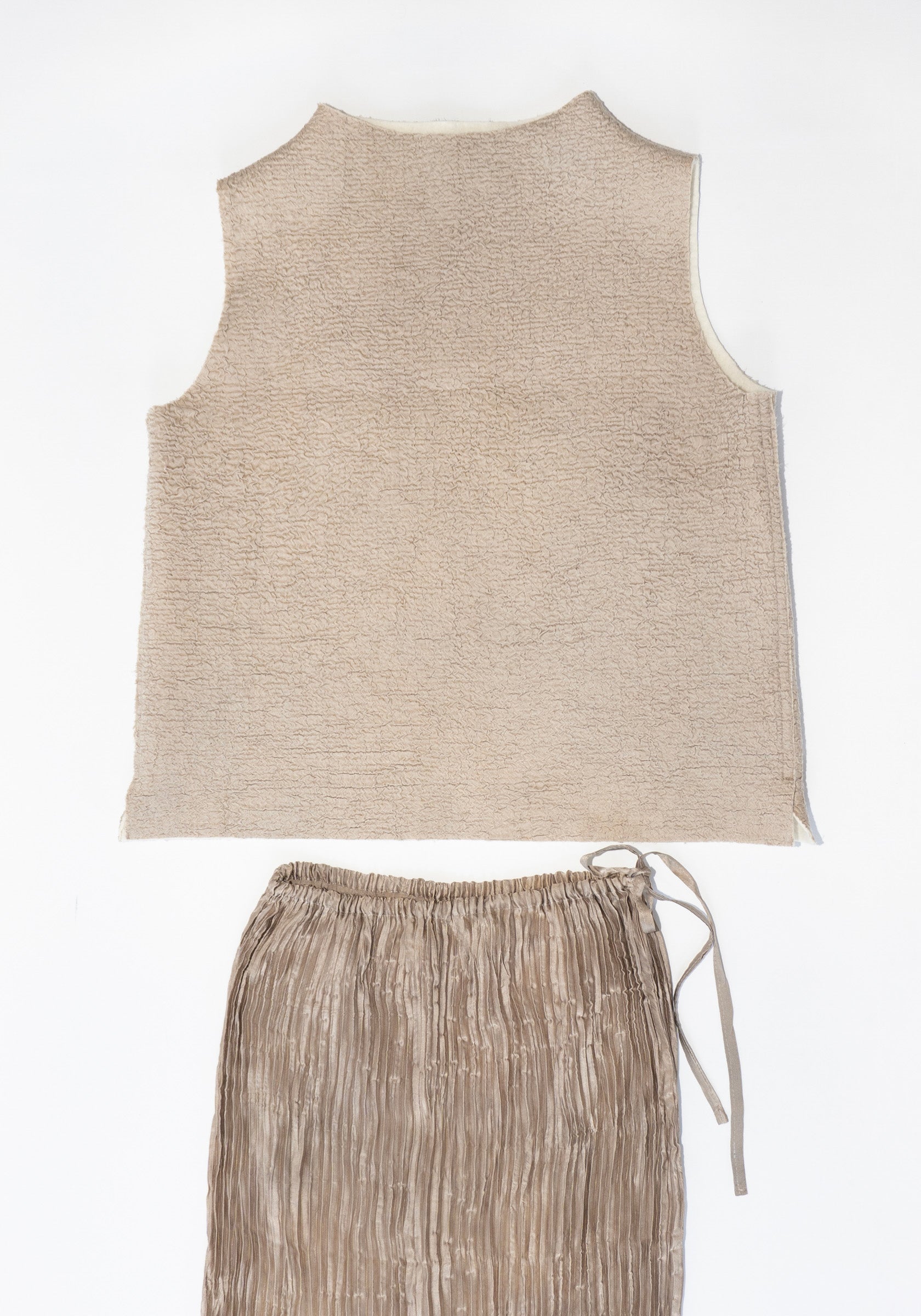 Azur Merino Wool Nuno Sleeveless Jumper in Stone