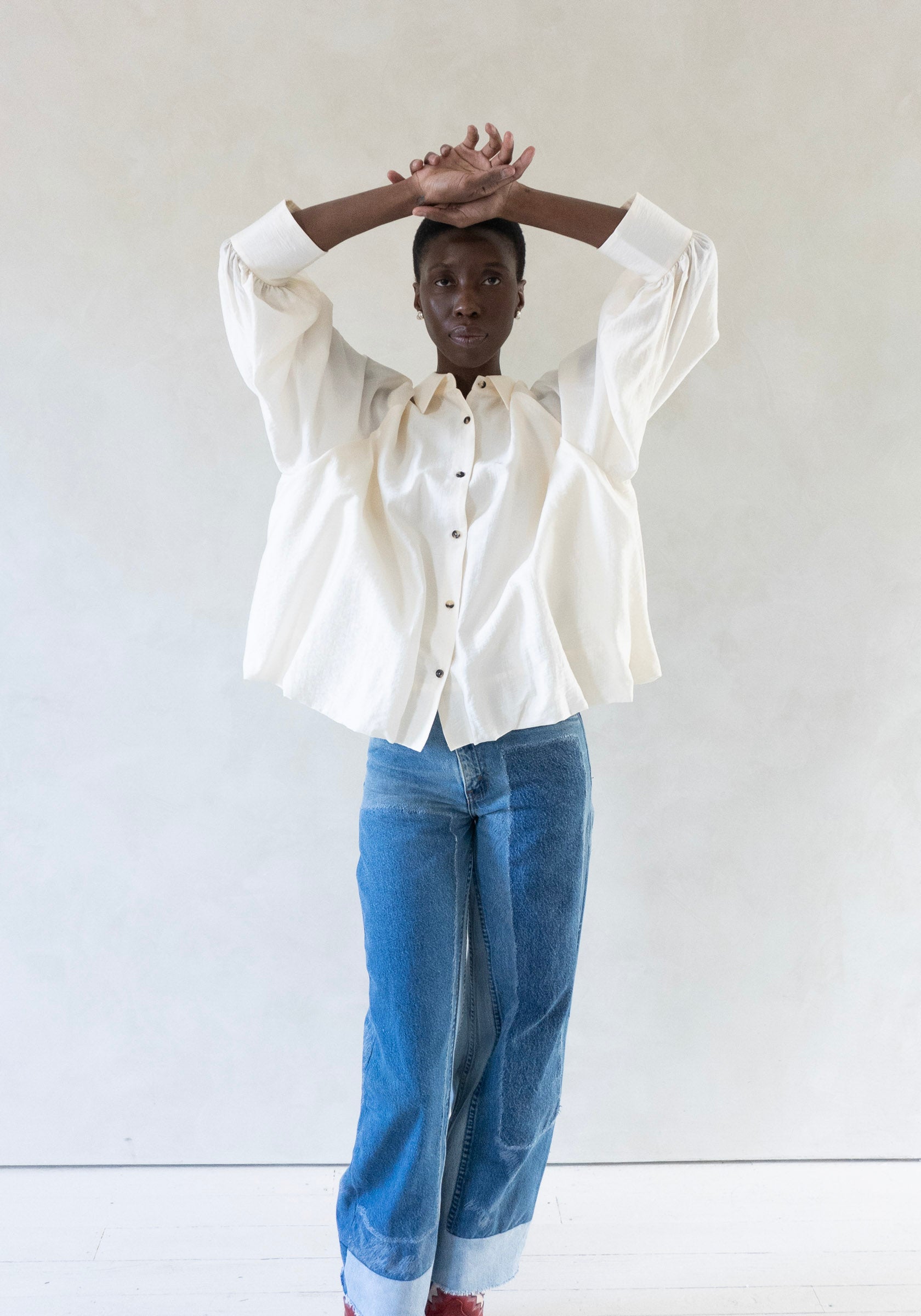 Cordera Balloon Sleeve Top in Cream – VESTIGE