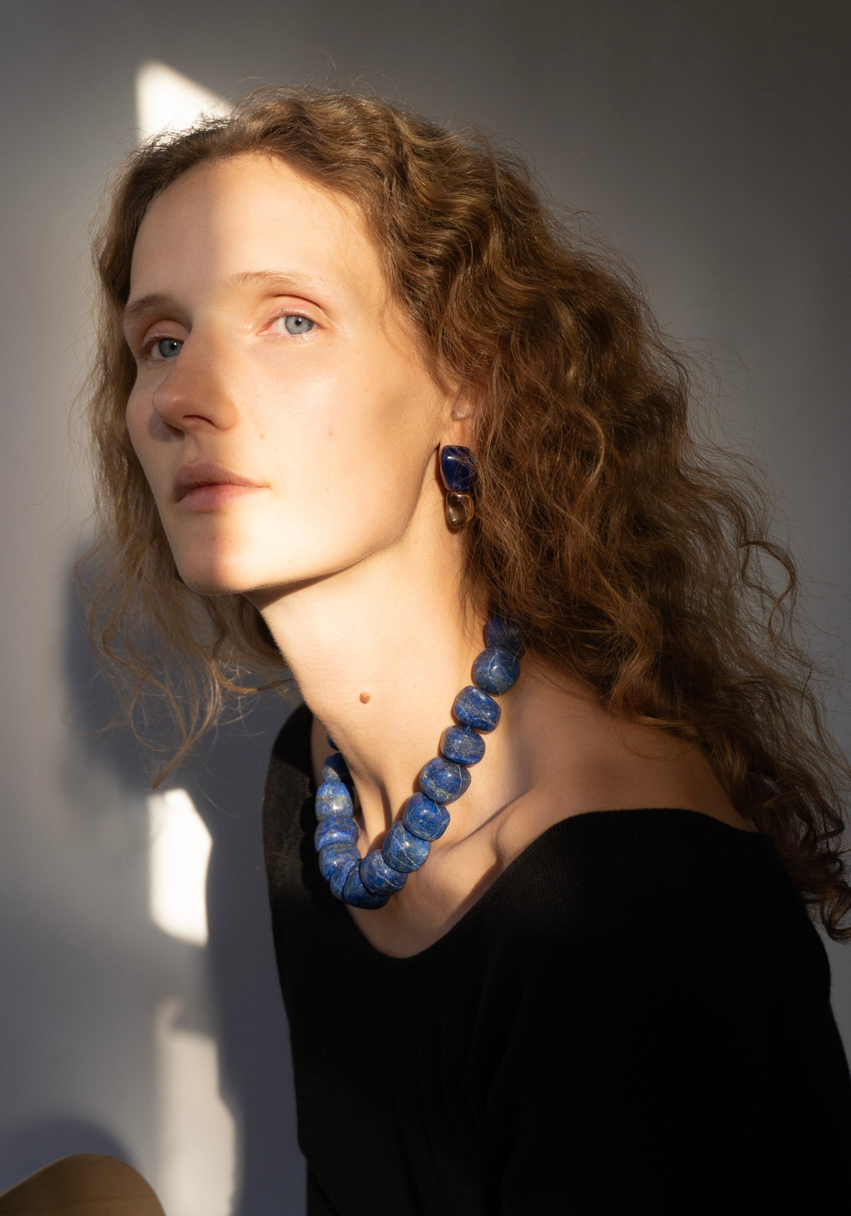 Pebbles Necklace in Lapis