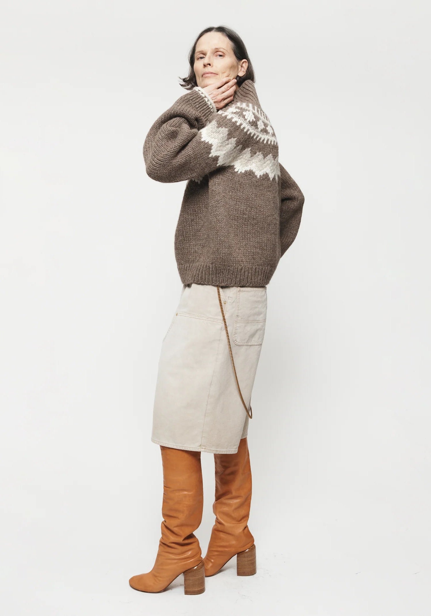 6397 Double Knee Shorts in Tea Stain