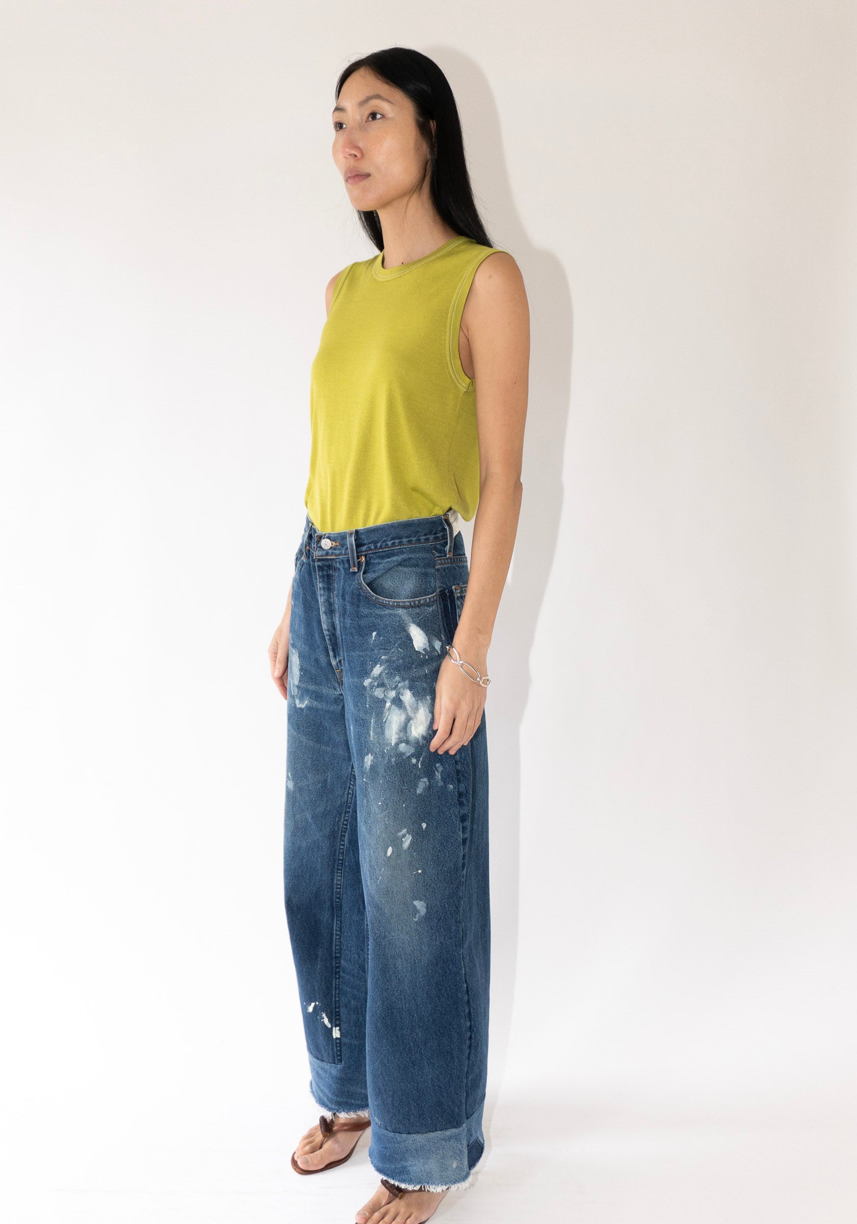 6397 Contrast Stitch Shell Tank in Asparagus

