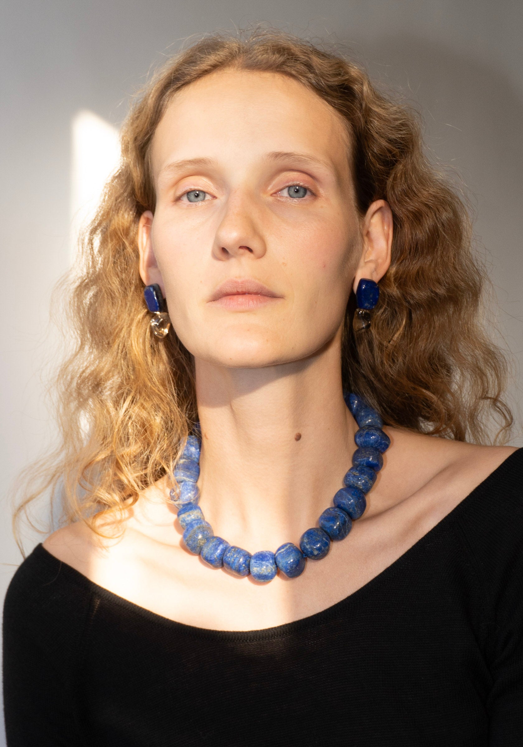 Pebbles Necklace in Lapis