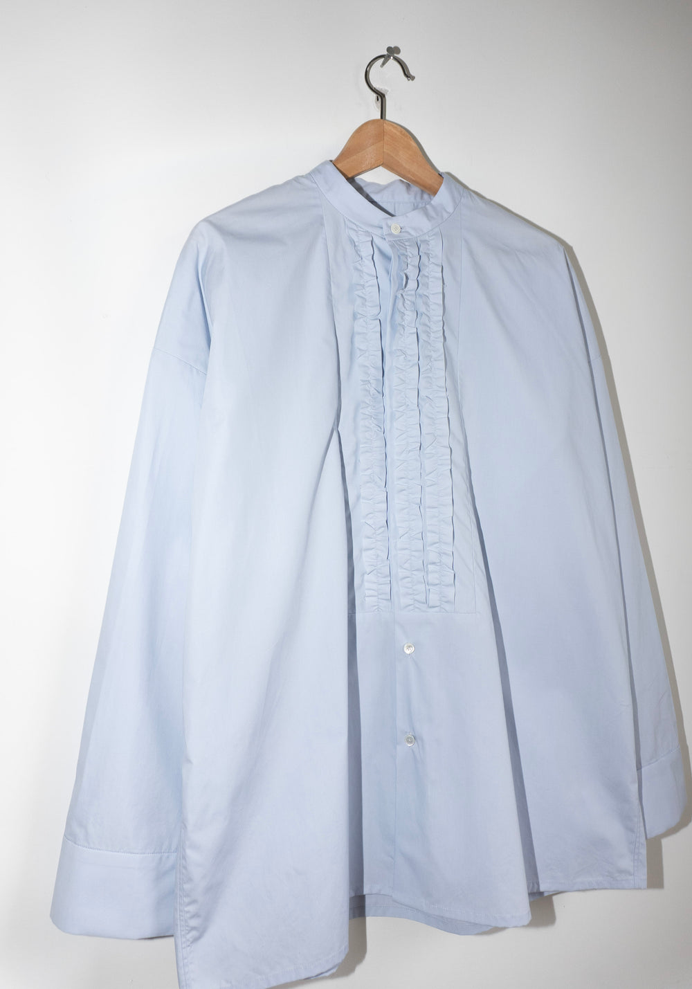 6397 Minimalist Tuxedo Shirt in Blue