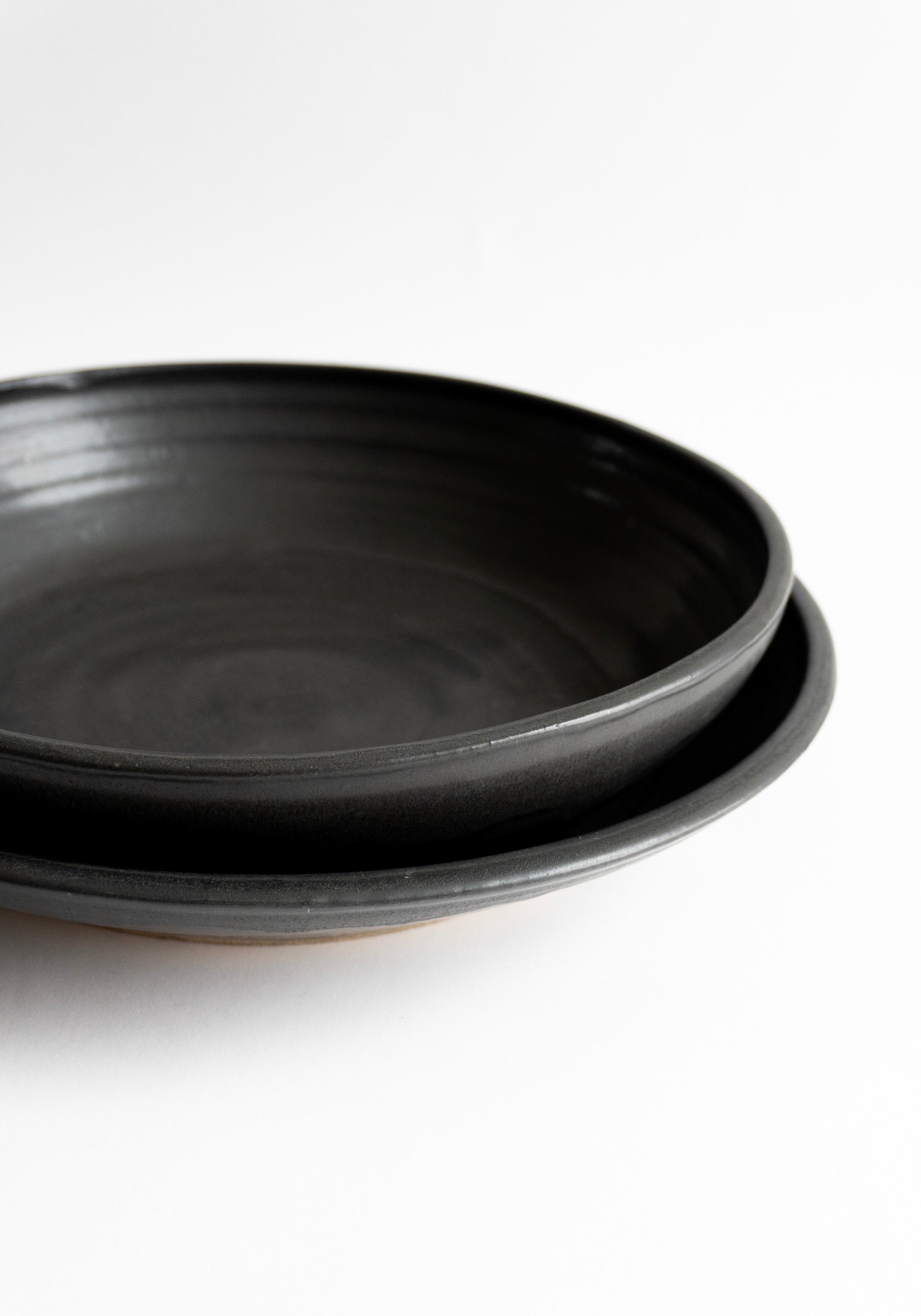 Mitsuko Ceramics Serving Bowl in Coal