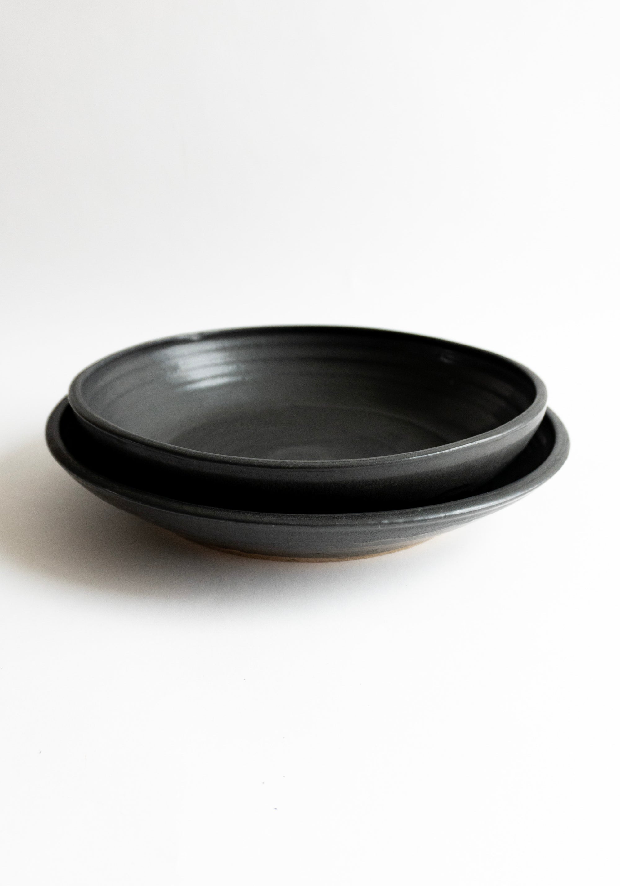 Mitsuko Ceramics Serving Bowl in Coal