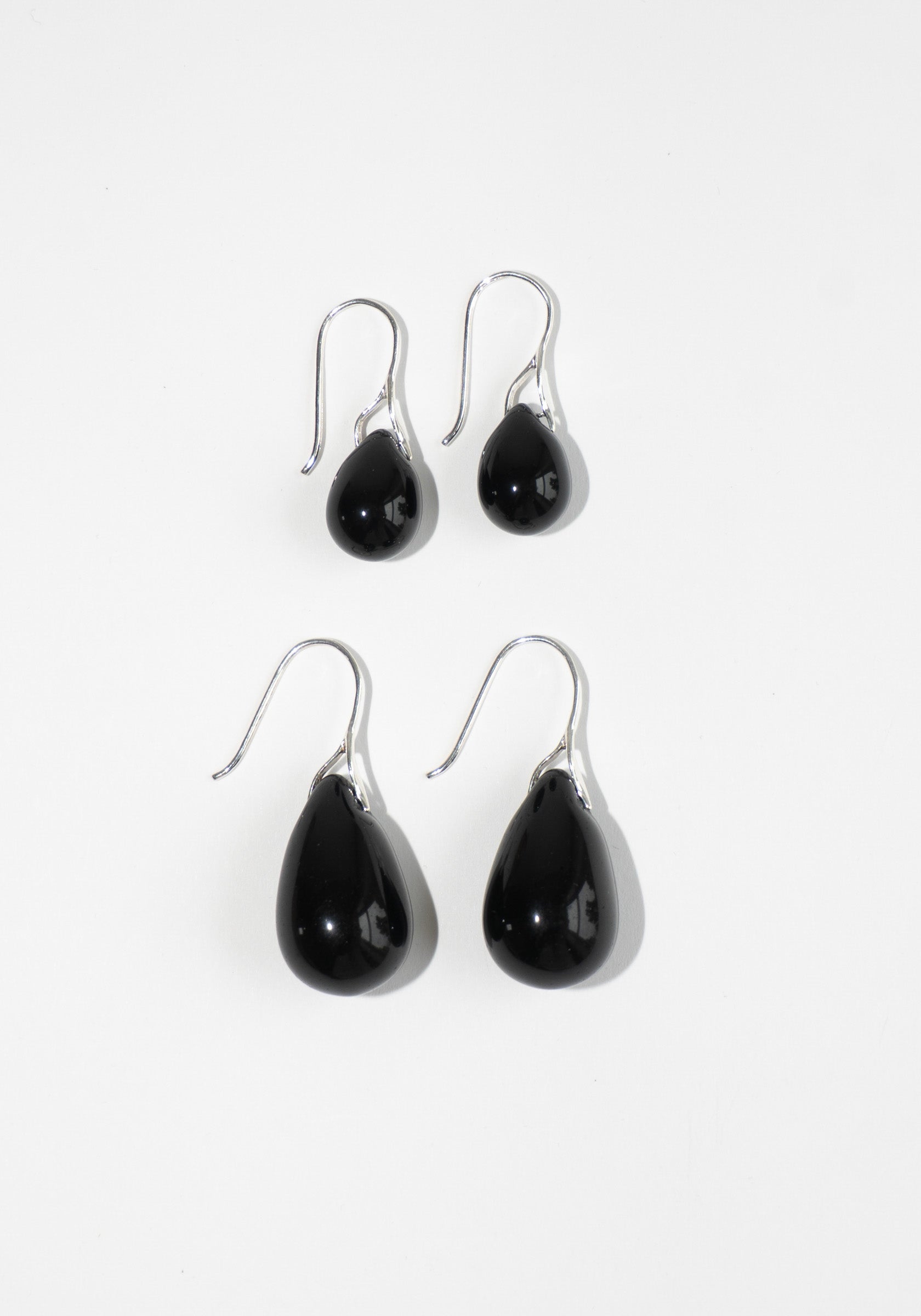 Sisi Joia Gota Midi Earrings in Black – VESTIGE