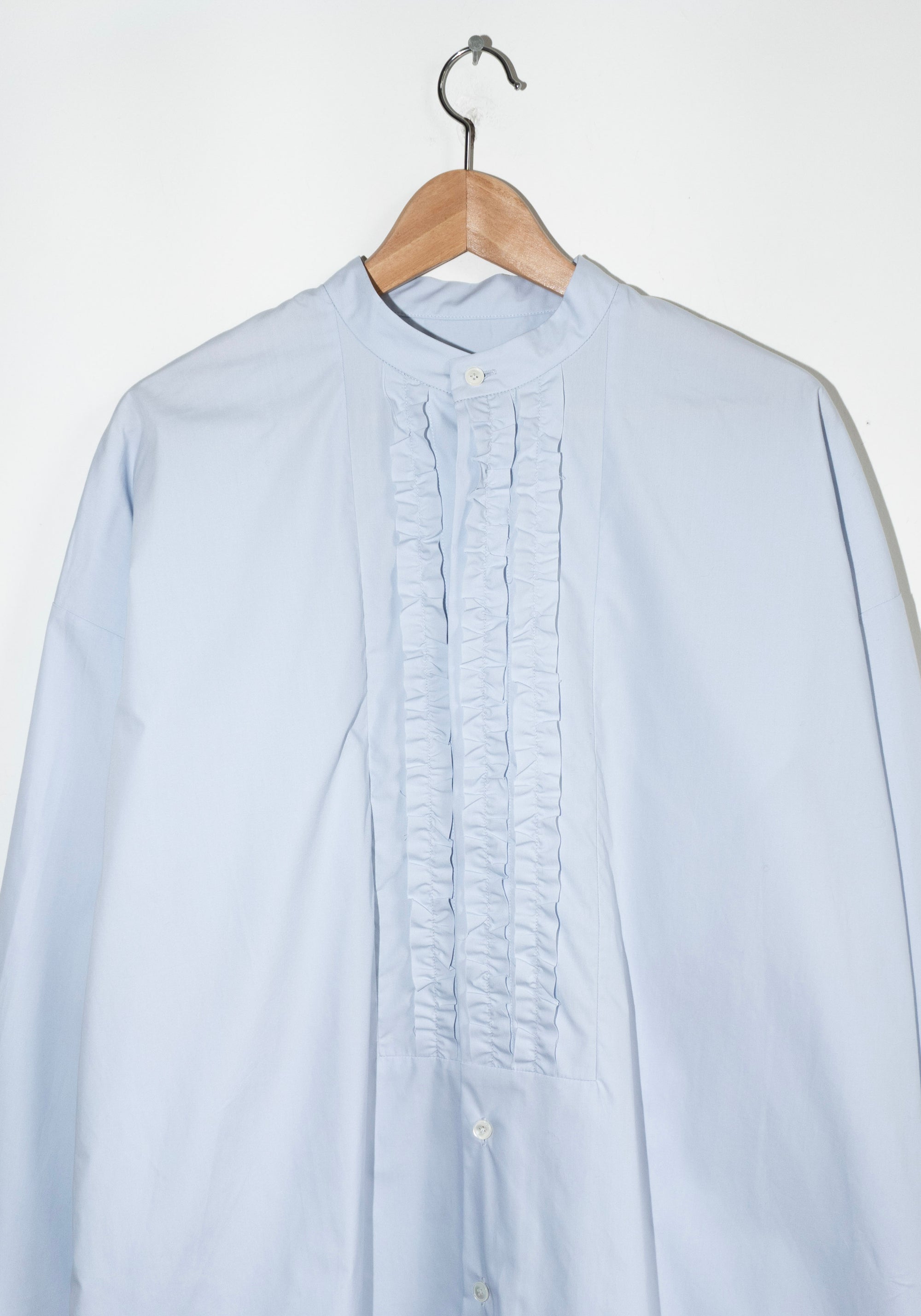 6397 Minimalist Tuxedo Shirt in Blue