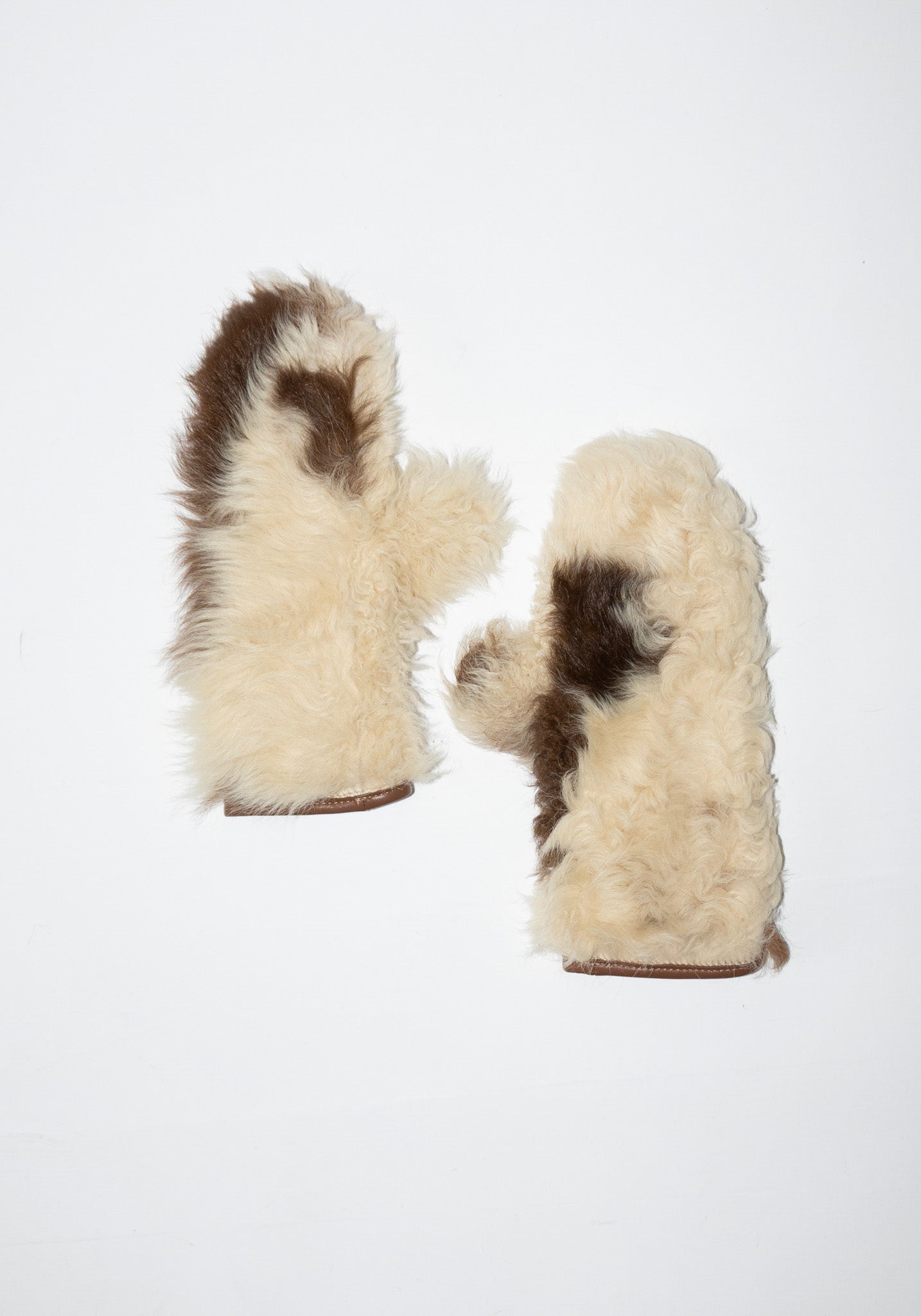 Cawley Cow Sheepskin Mittens