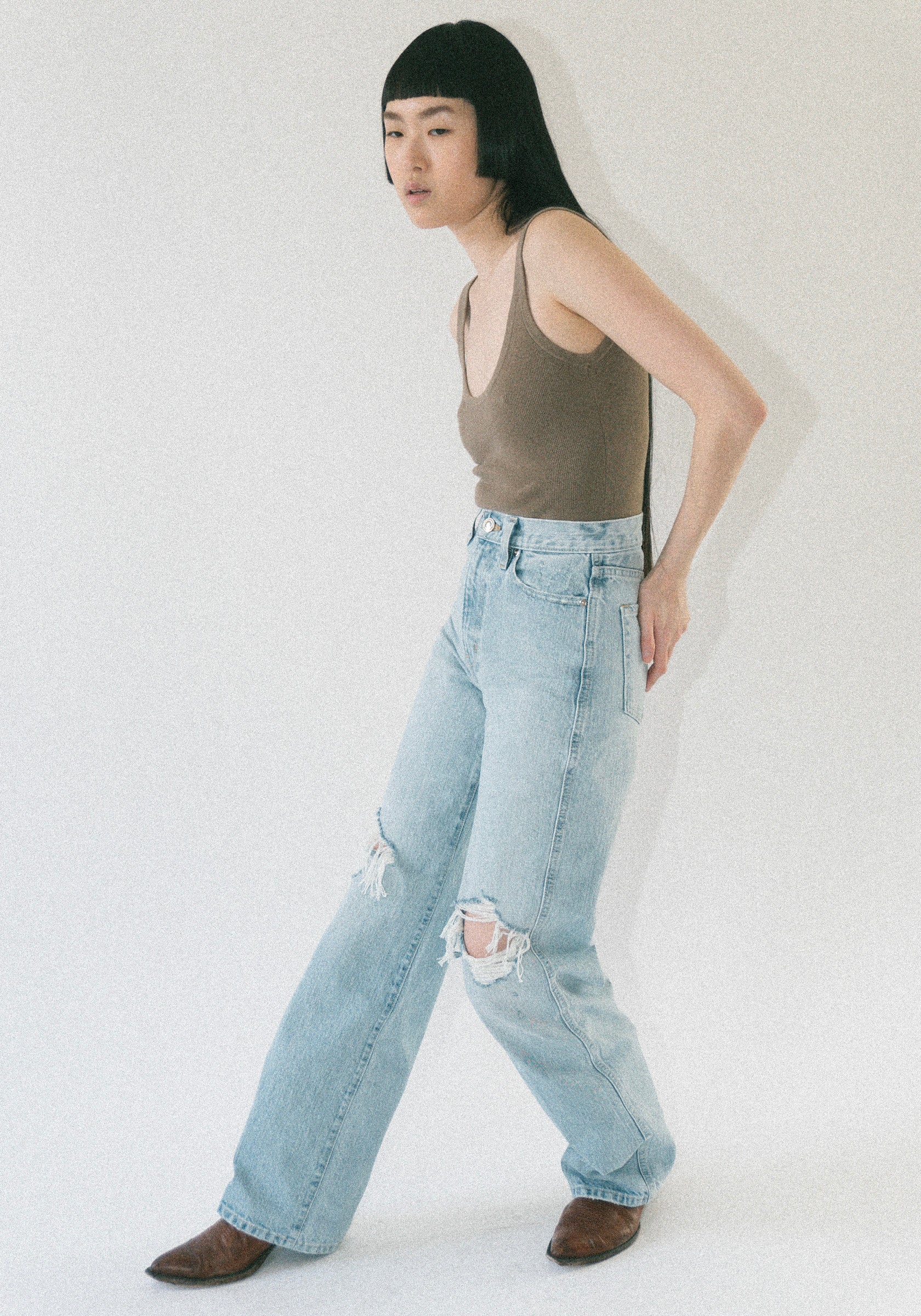 Clothing – Page 4 – VESTIGE