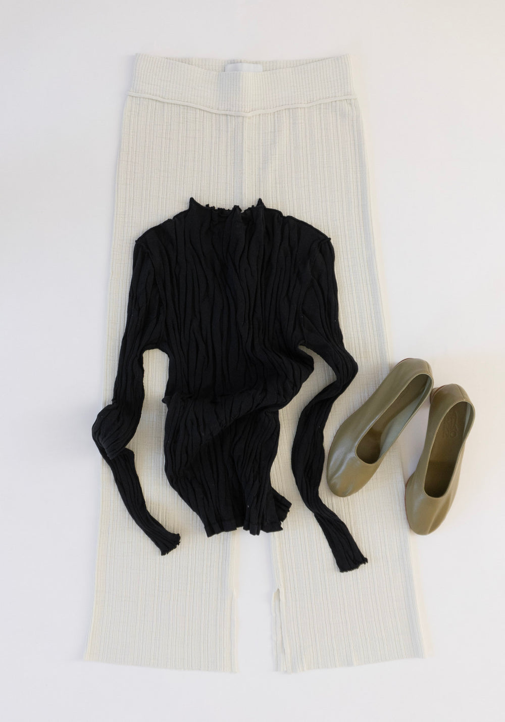 RUS Velo Sweater in Black