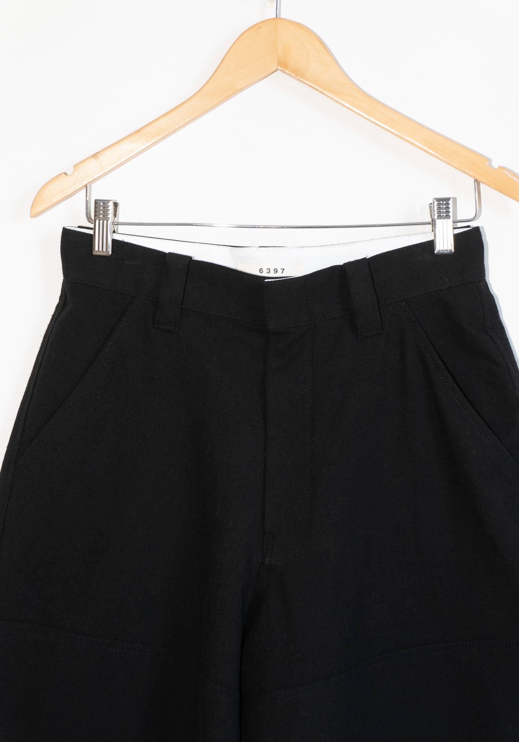 6397 Big Short in Black