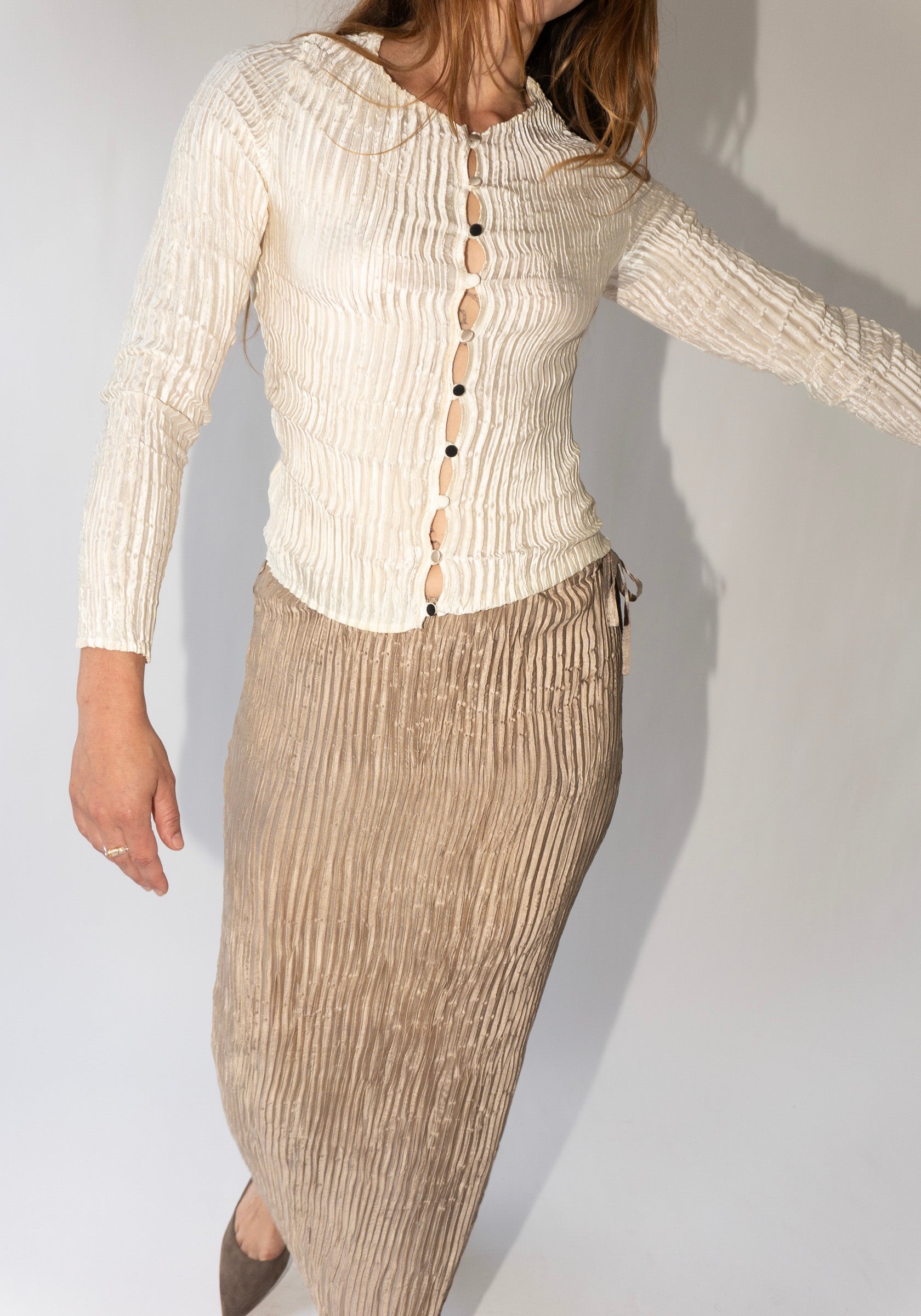 Plissé Satin Silk Cardigan in Off White