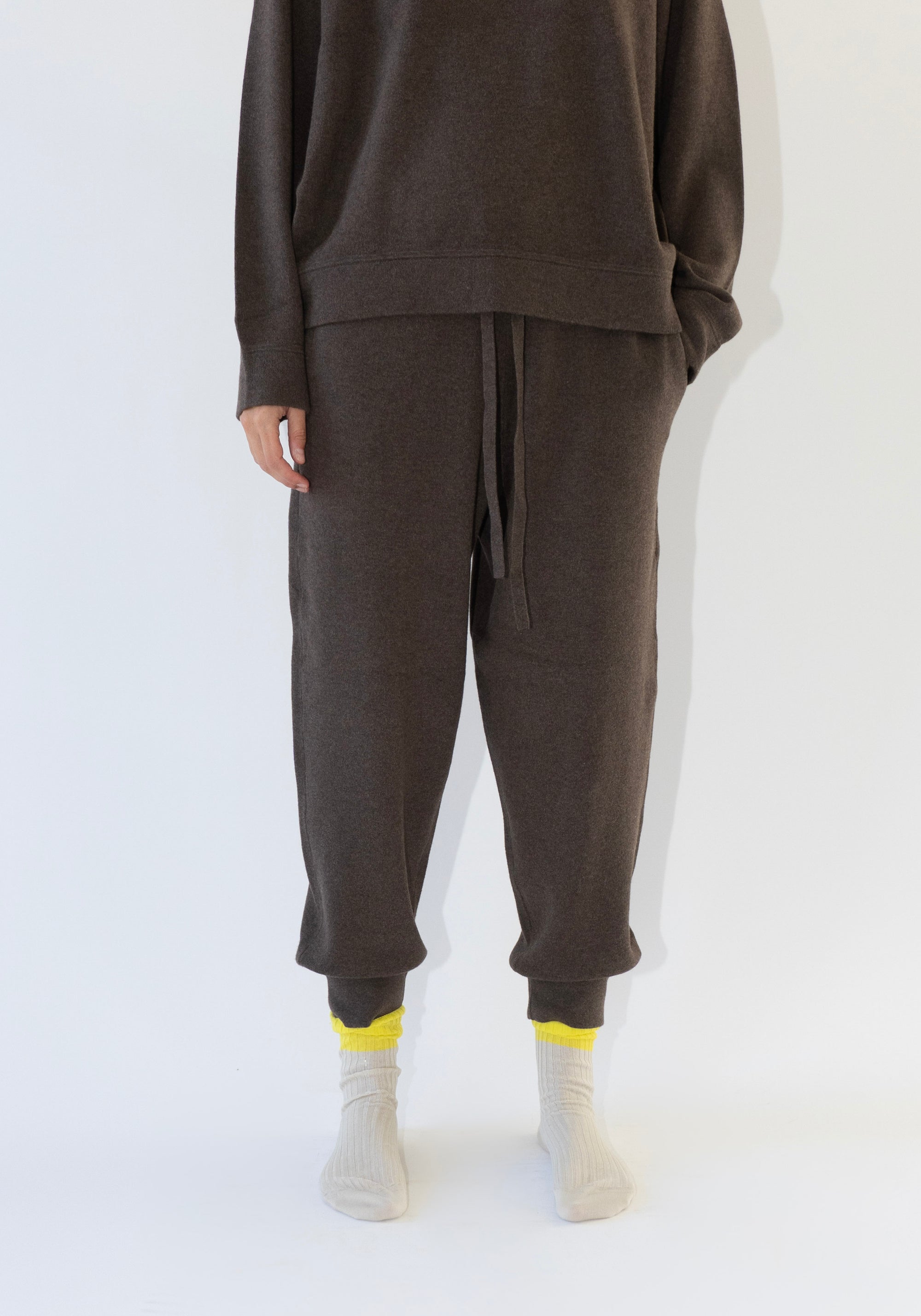 Knit Sweatpants in Brownie