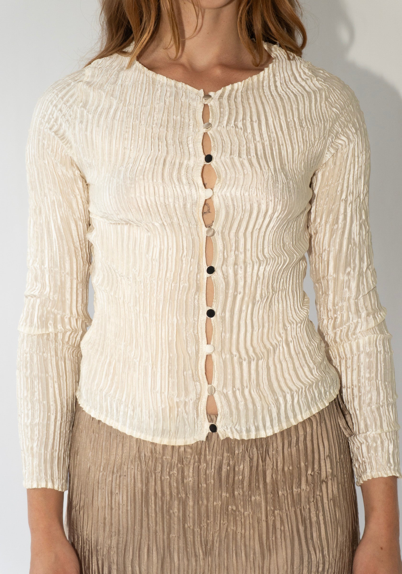 Azur Plissé Satin Silk Cardigan in Off White