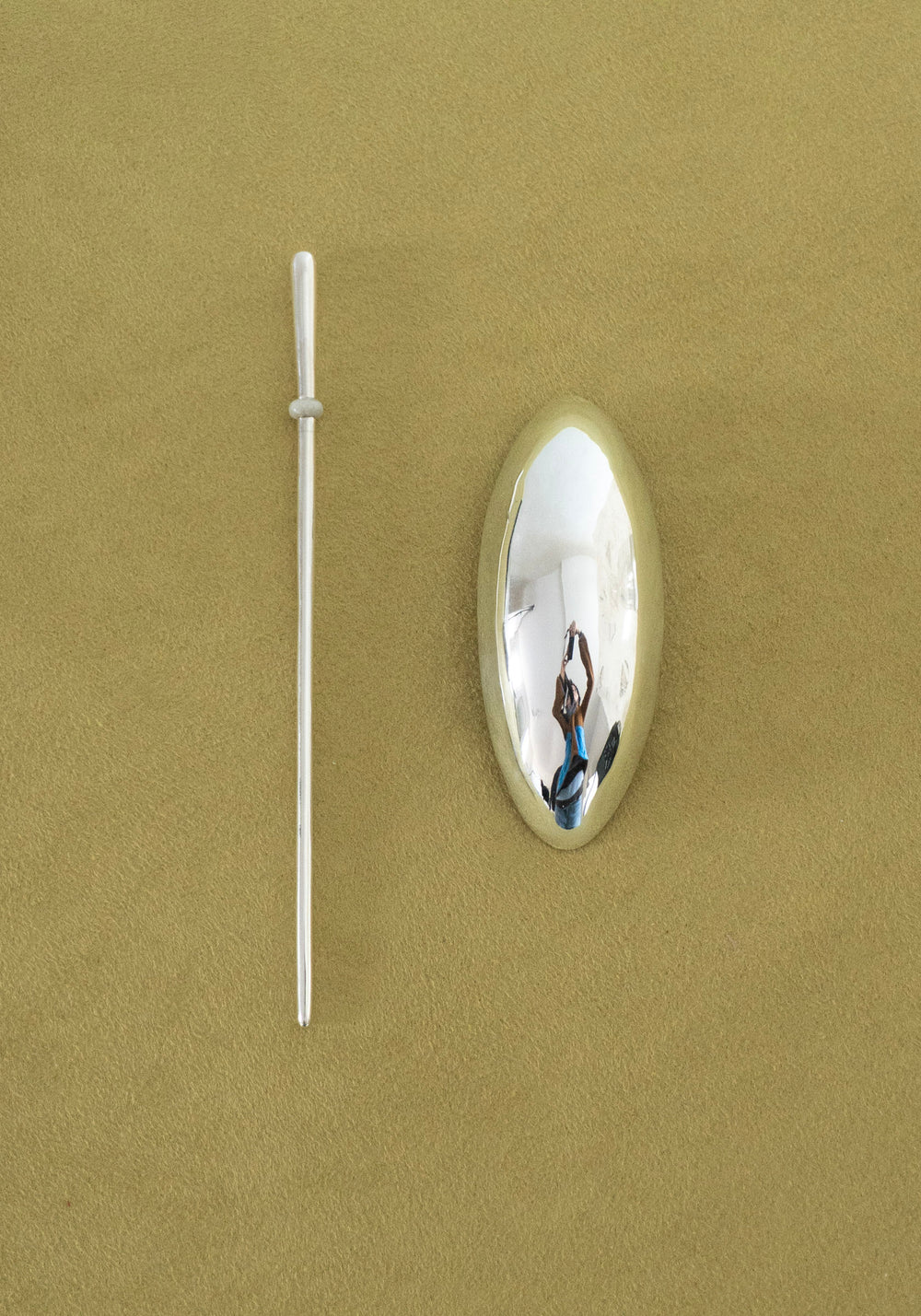 Annika Inez Ellipse Hairclip in Silver