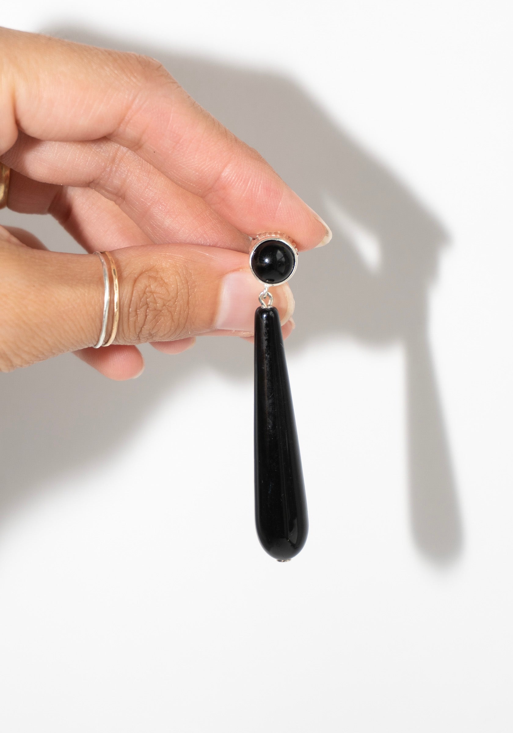 Sisi Joia Maryam Earrings in Black