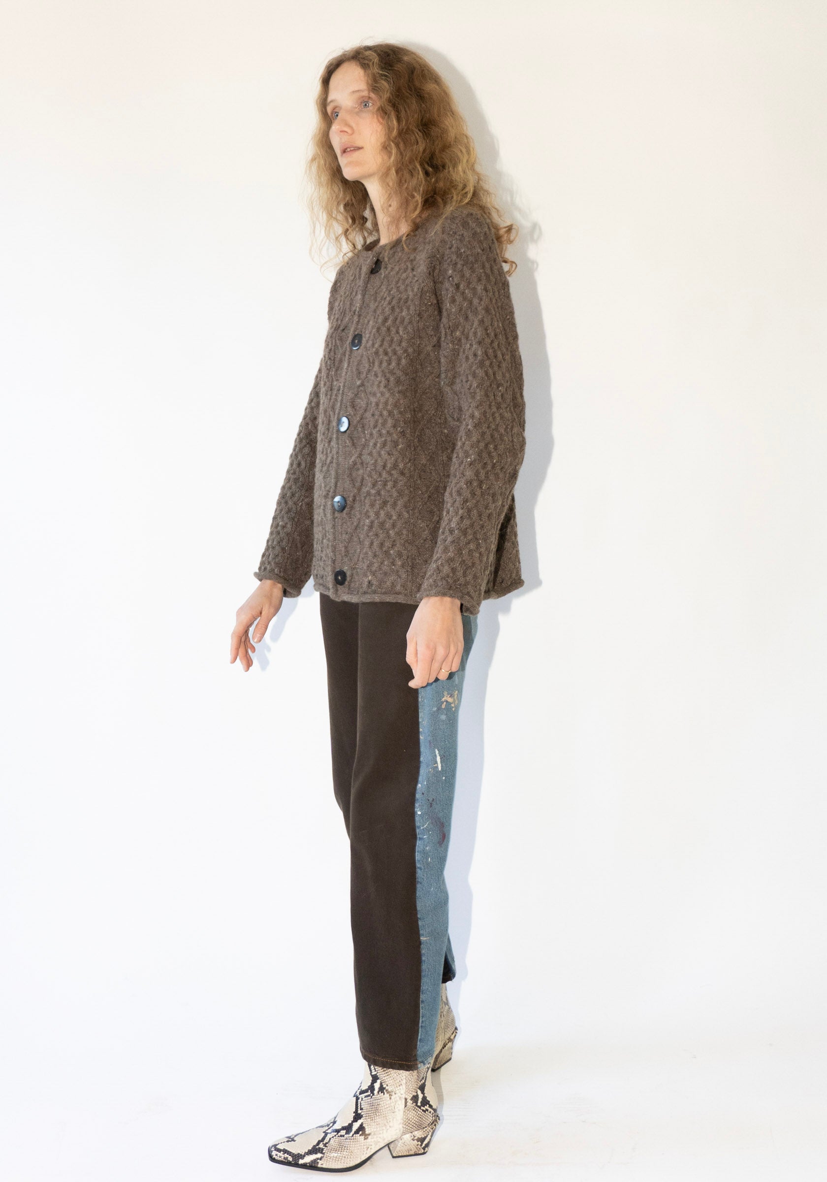 Gardeners Cable Cardigan in Mushroom