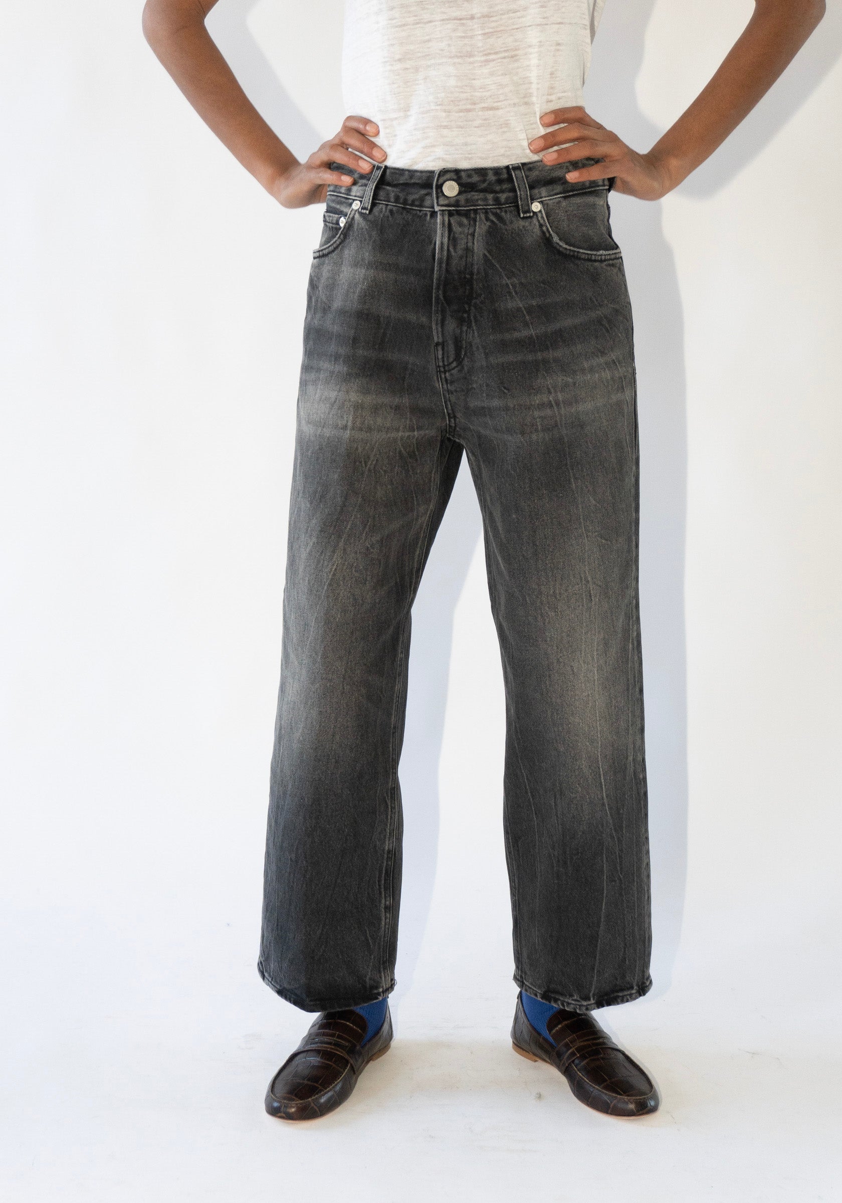 Betty Spider Straight Jean in Black