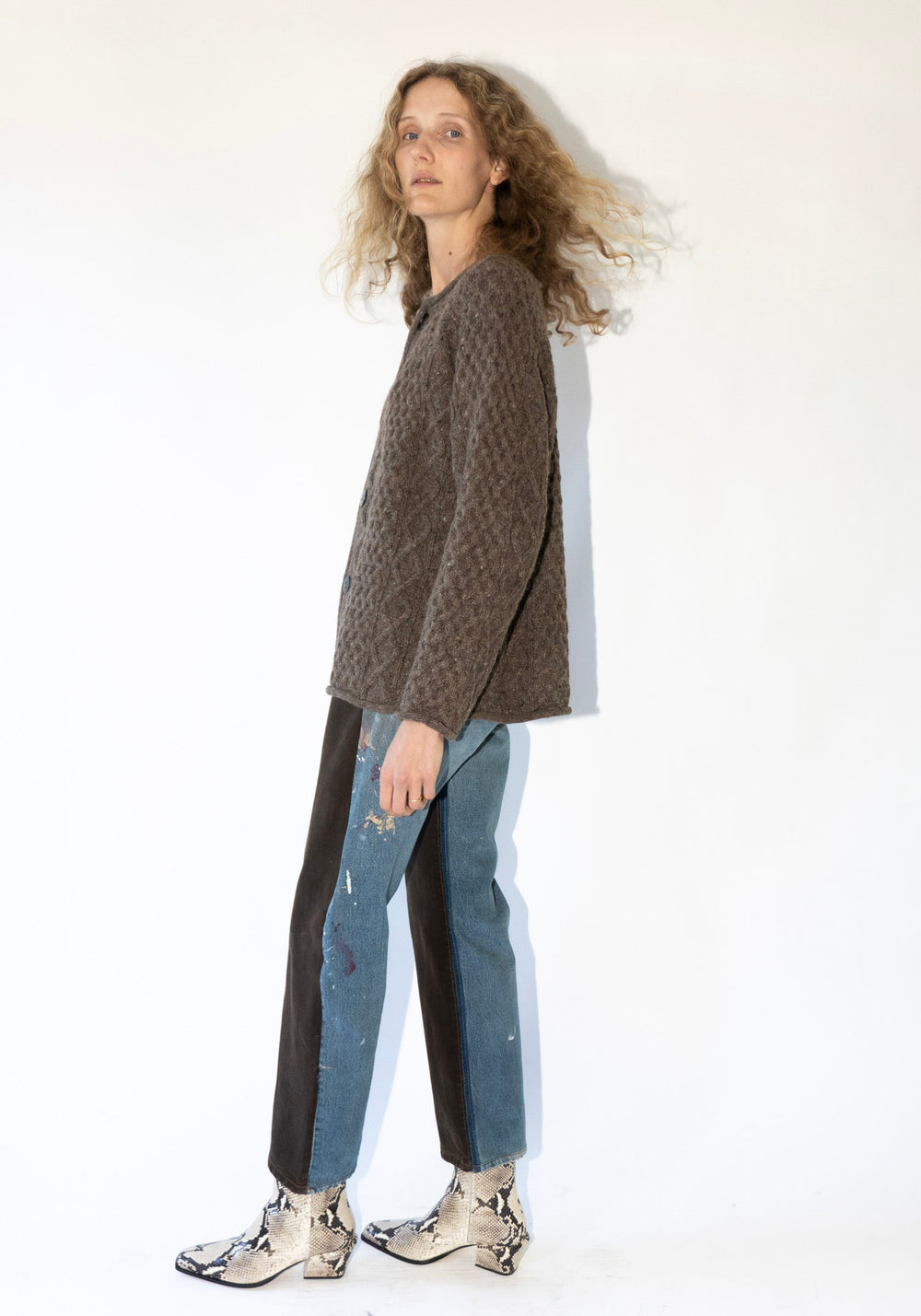 Gardeners Cable Cardigan in Mushroom