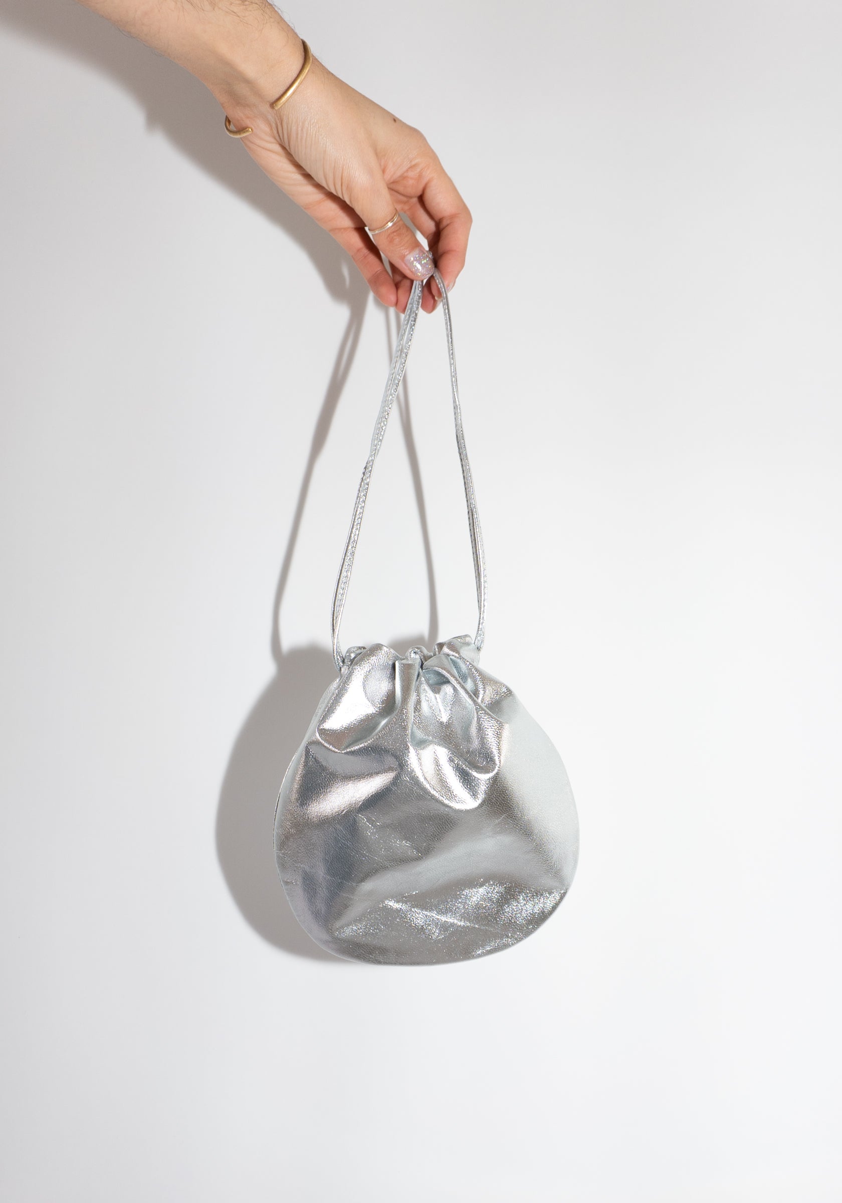 Ayllon Jacinta Pouch in Kisses