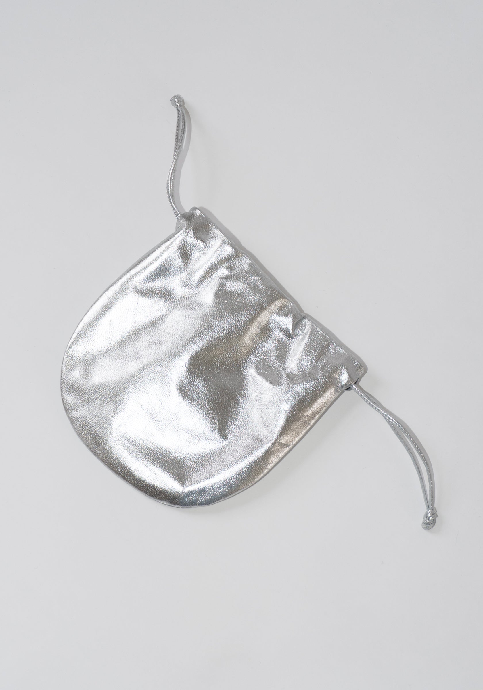 Ayllon Jacinta Pouch in Kisses