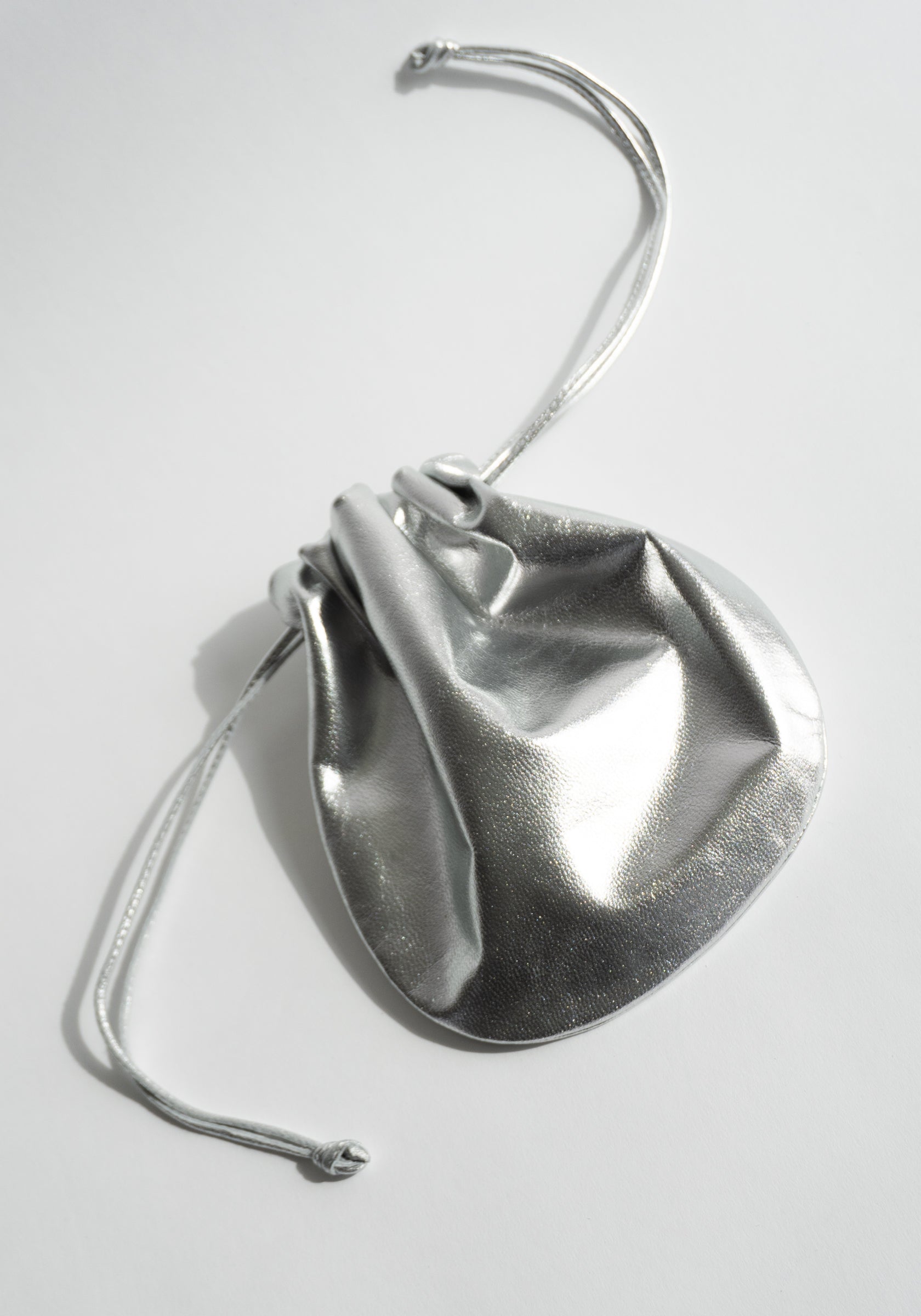 Ayllon Jacinta Pouch in Kisses