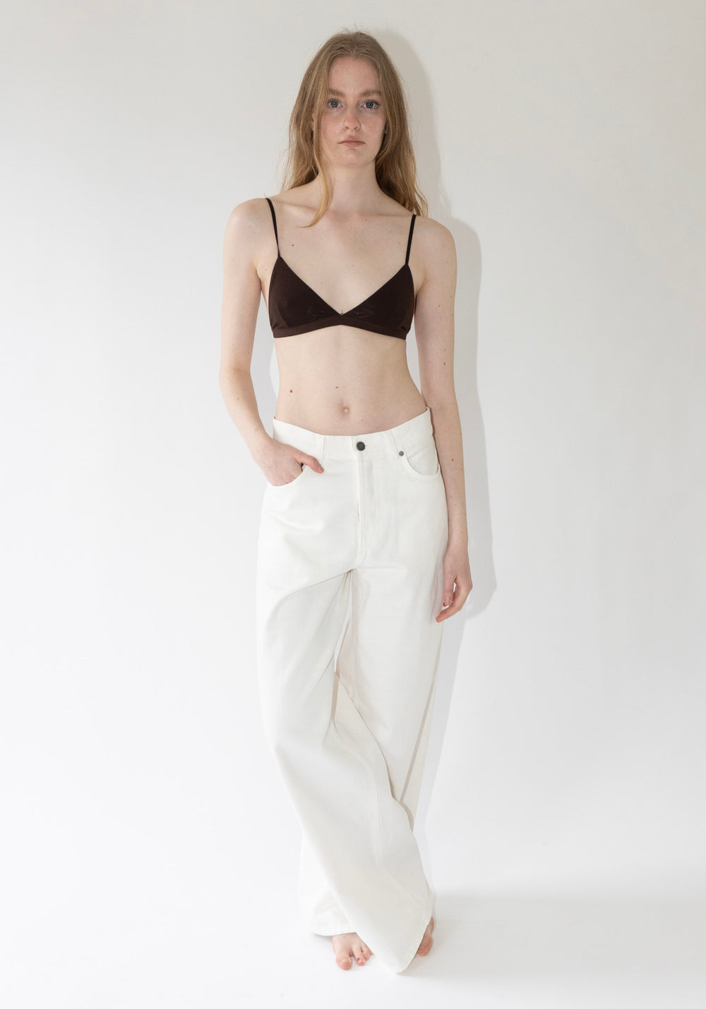 Mississippi Bra in Tactile from Baserange. Bamboo lyocell bra, featuring a thin elastic trim, adjustable straps and chest darts. 