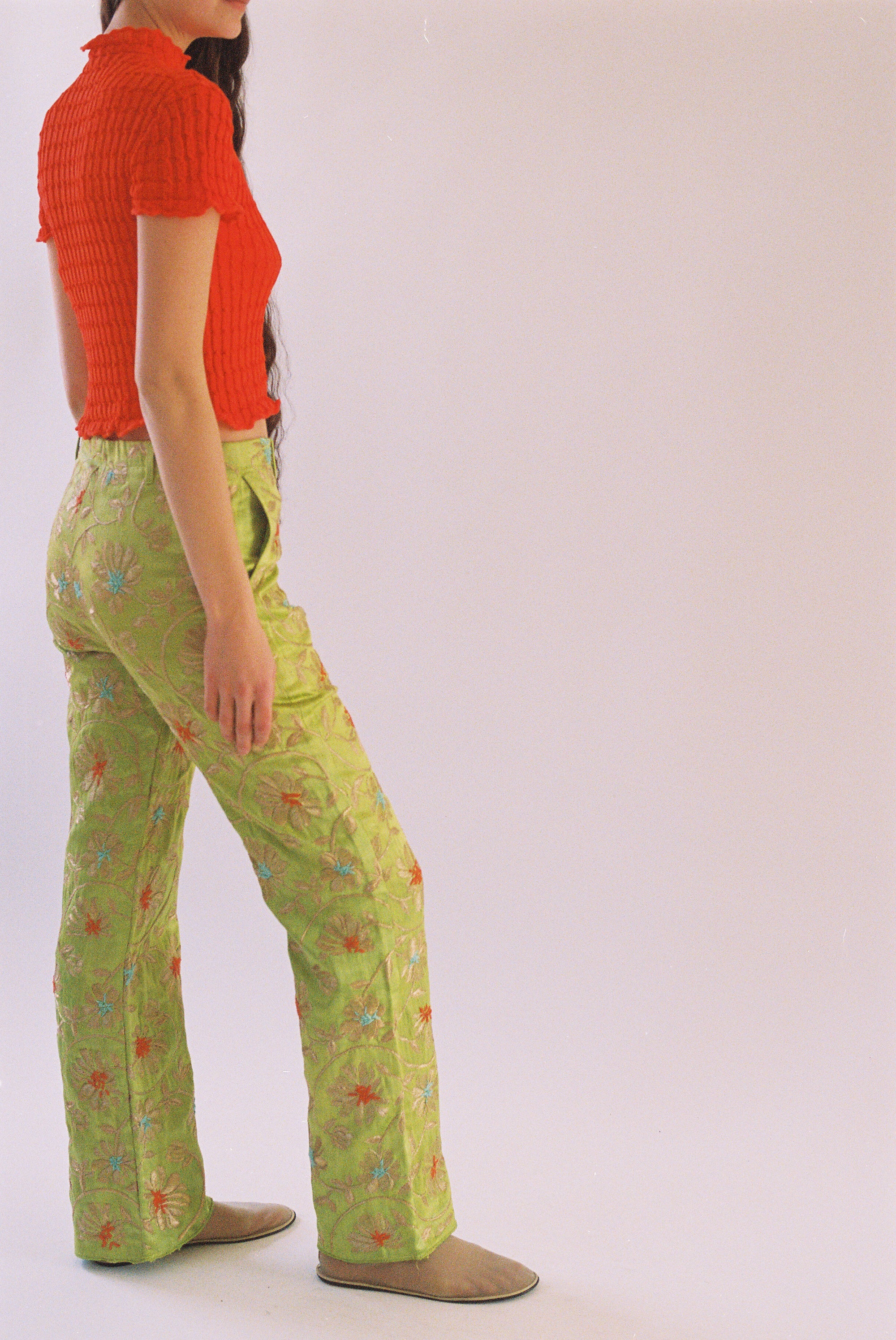 Tigra Tigra Khatwork Kasab Jaal Flat Pant in Lime