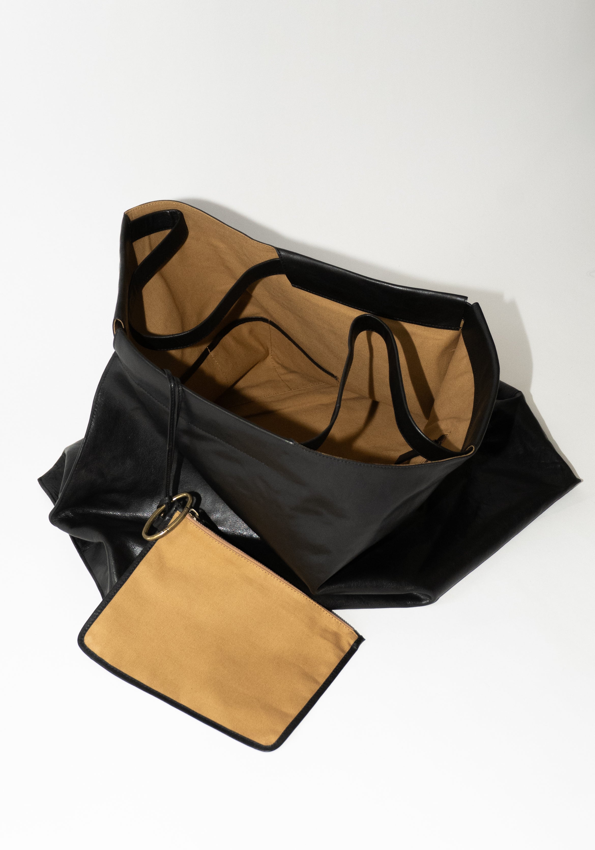 Bea Mombaers XL Shopper Bag in Black – VESTIGE