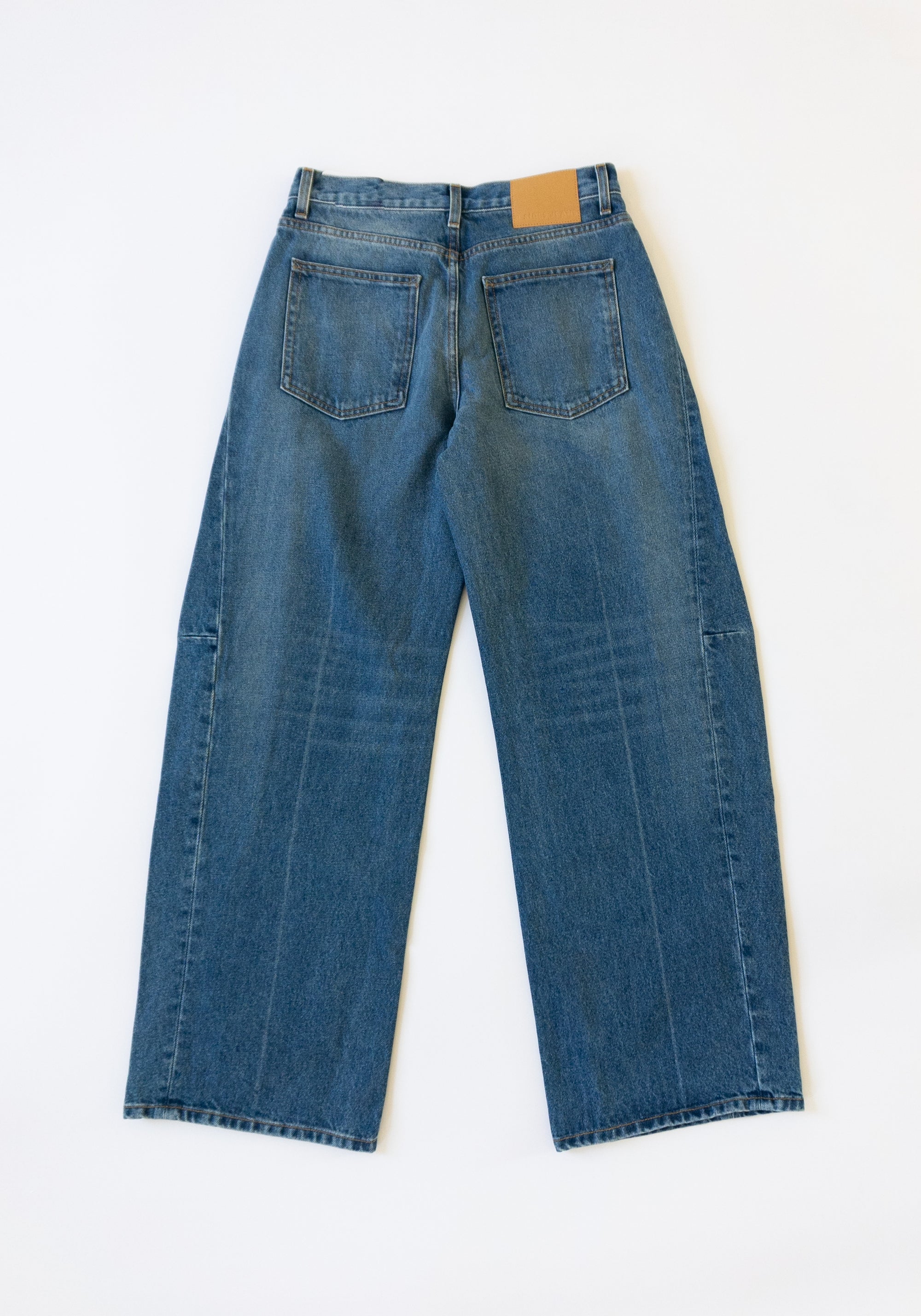 B Sides Relaxed Lasso Long Jean in Hyde Wash