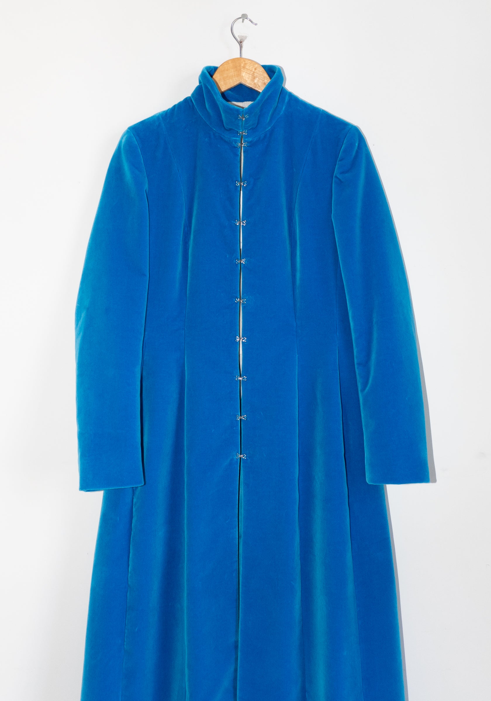 Colleen Allen Victorian Shaped Coat in Cerulean Blue