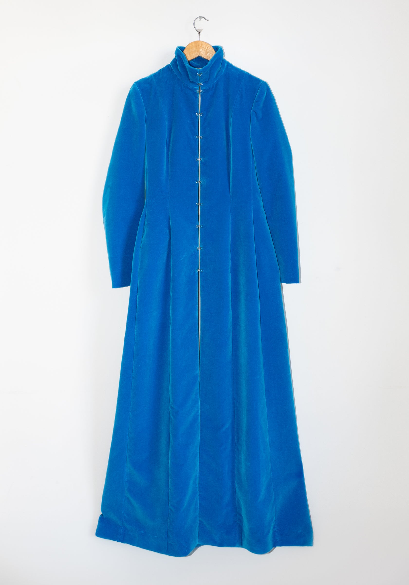 Colleen Allen Victorian Shaped Coat in Cerulean Blue