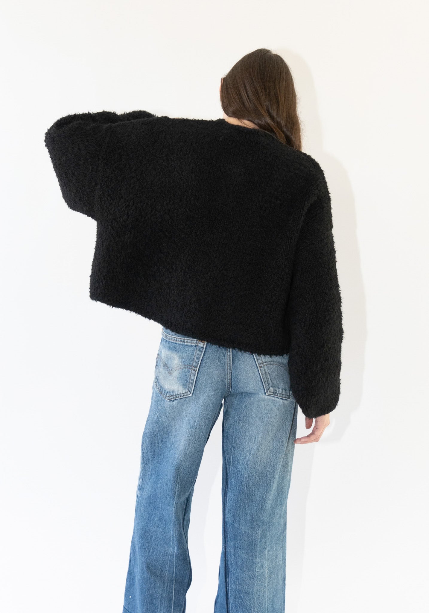 Cordera Teddy Cropped Cardigan in Black