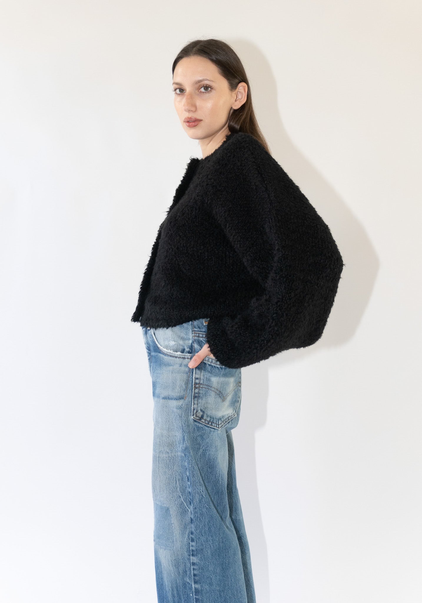 Cordera Teddy Cropped Cardigan in Black