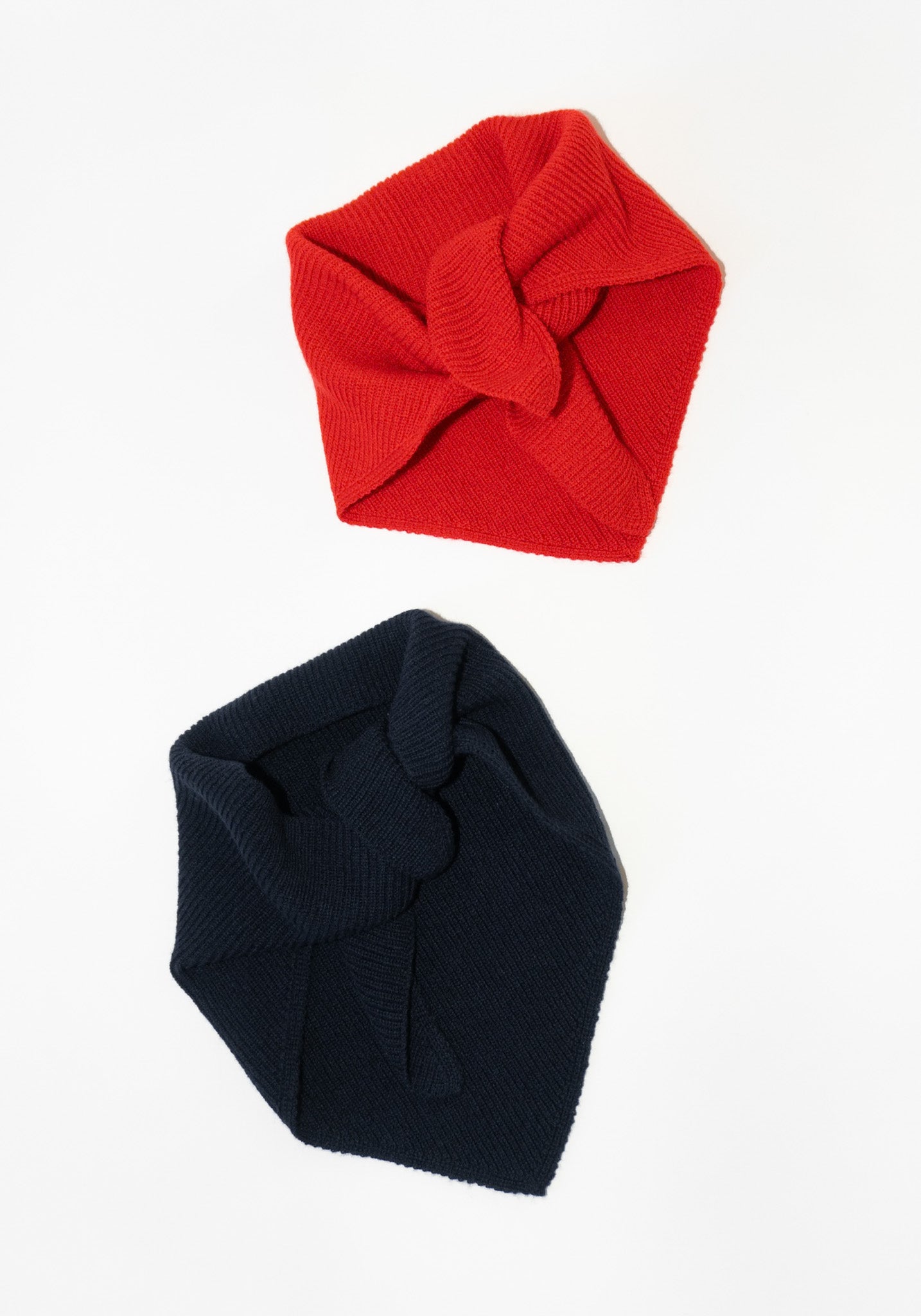 Fionn Cashmere Foulard in Navy