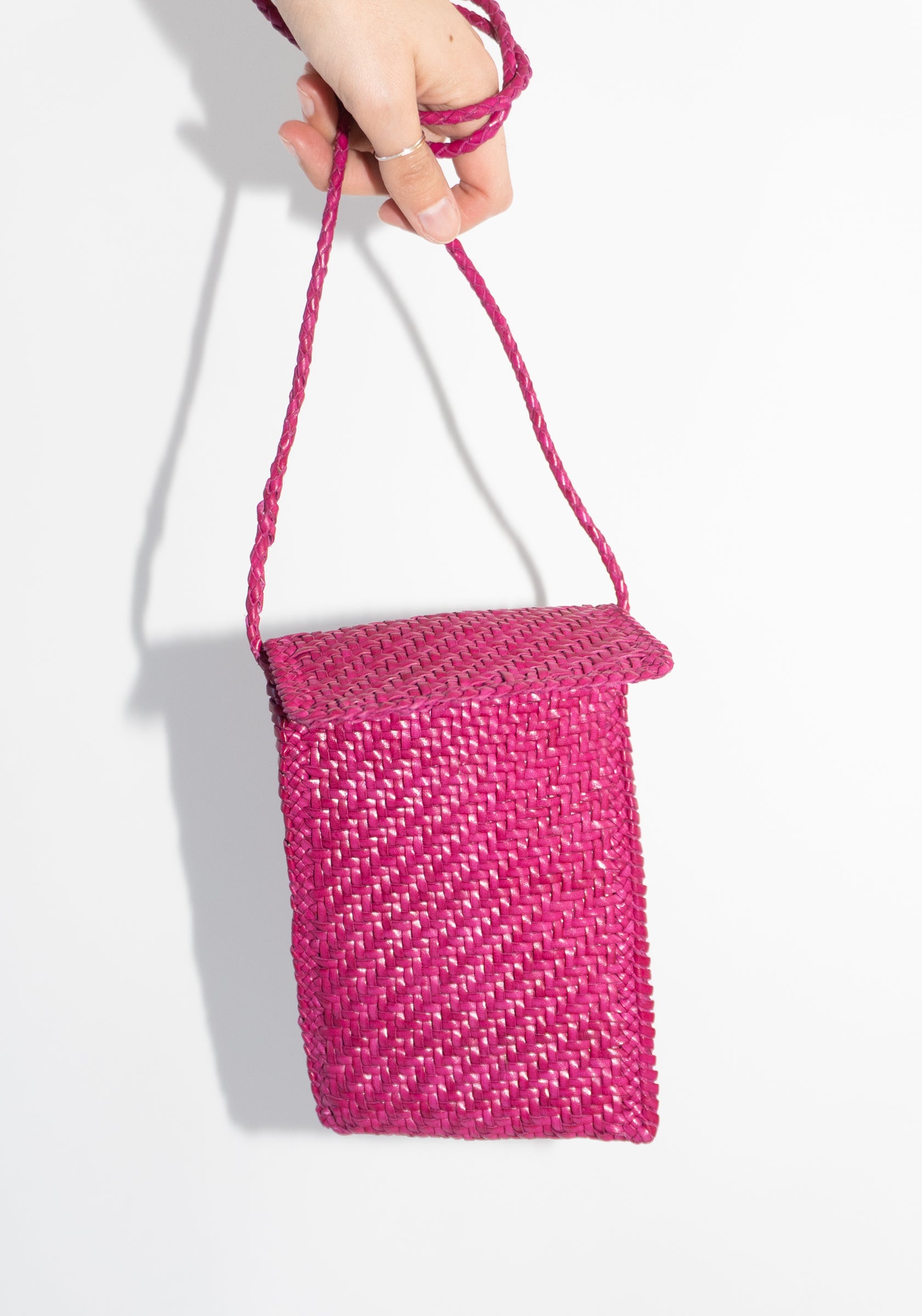 Dragon Diffusion Phone Crossbody Bag in Fuchsia