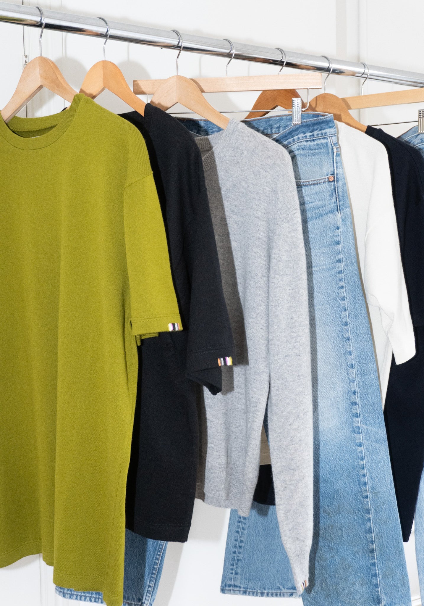 Extreme Cashmere Rik Tee in Grass