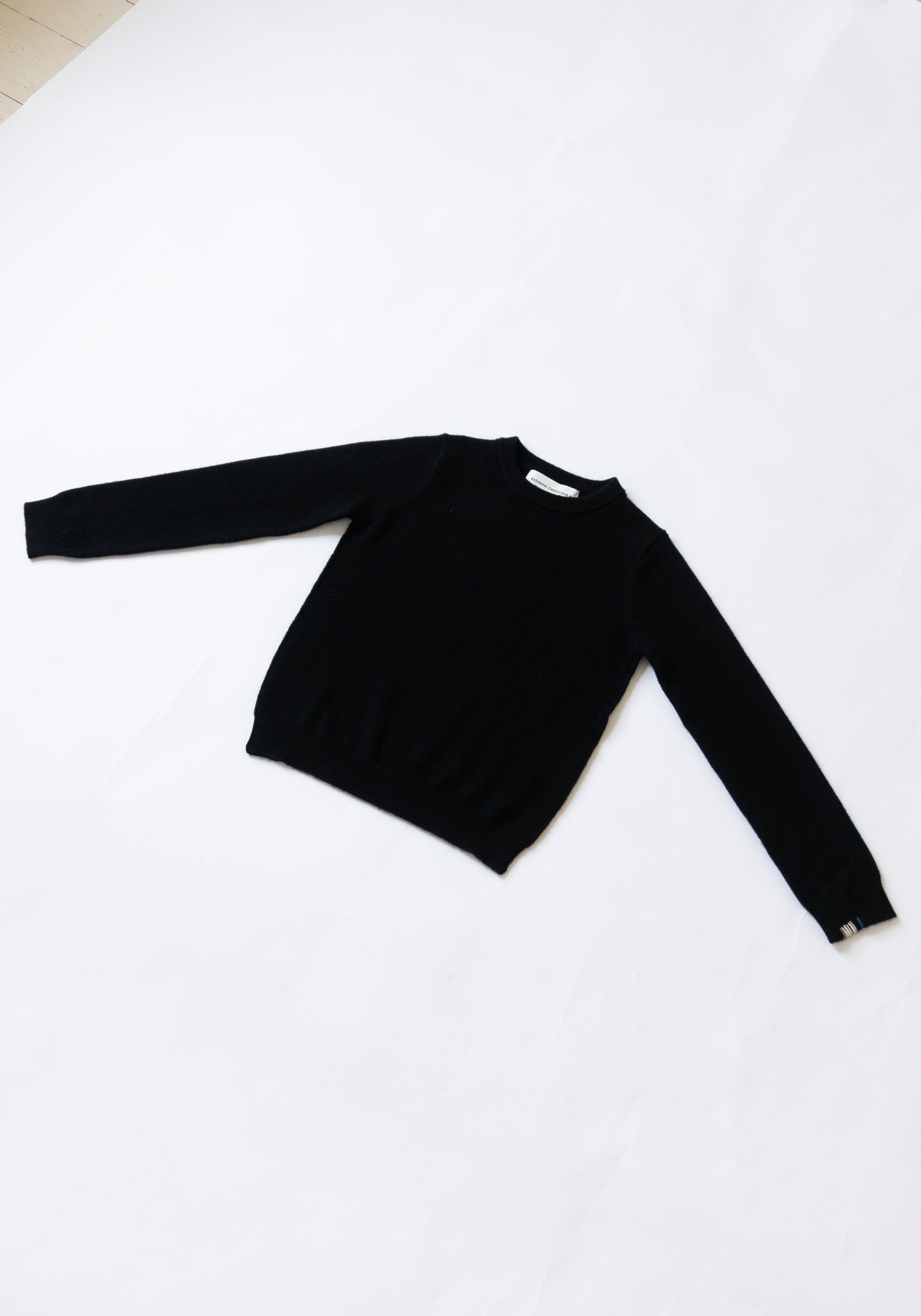 Extreme Cashmere Kid Sweater in Raven