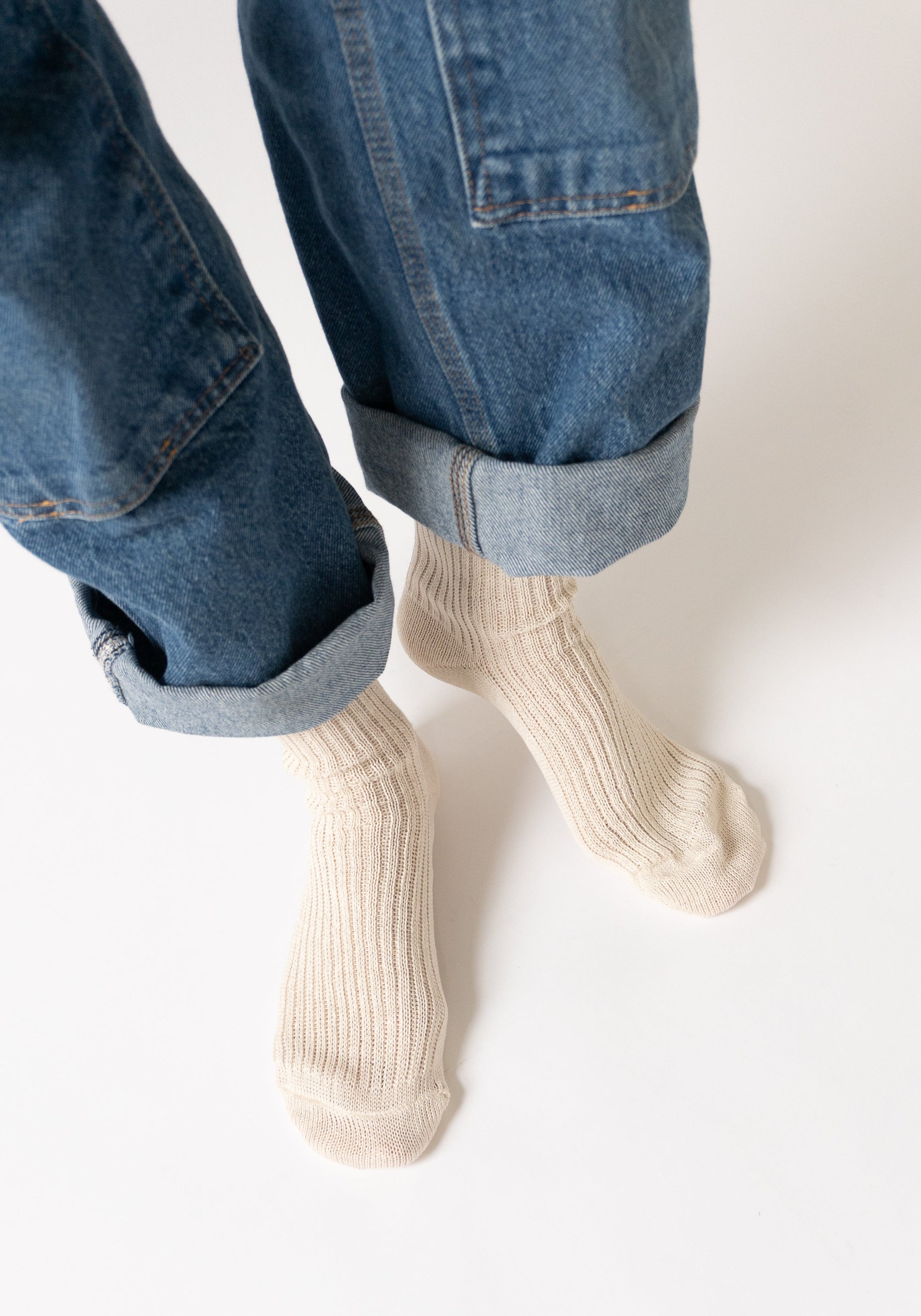 Linen Ribbed Socks in Ecru