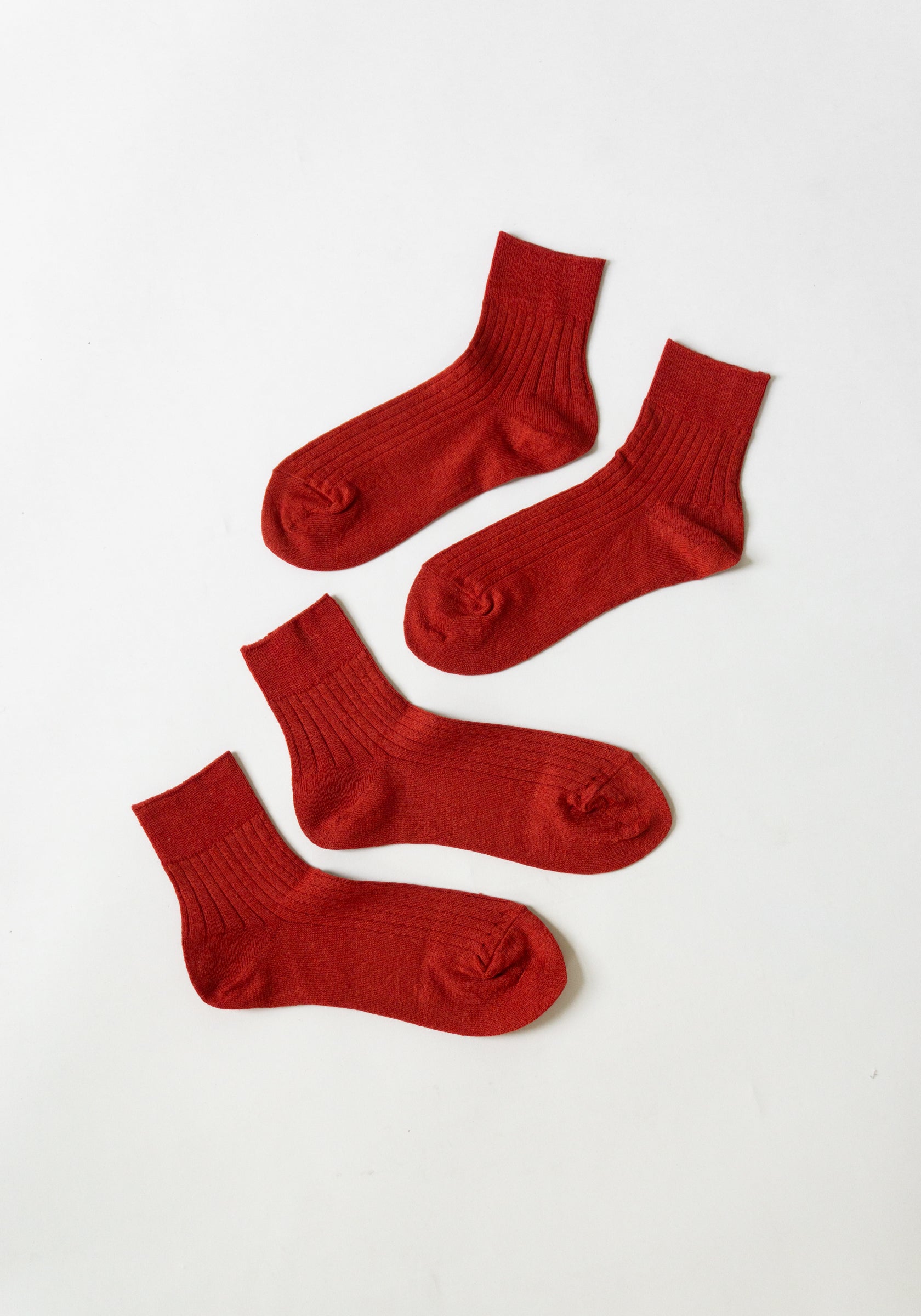 Linen Rib Socks in Red