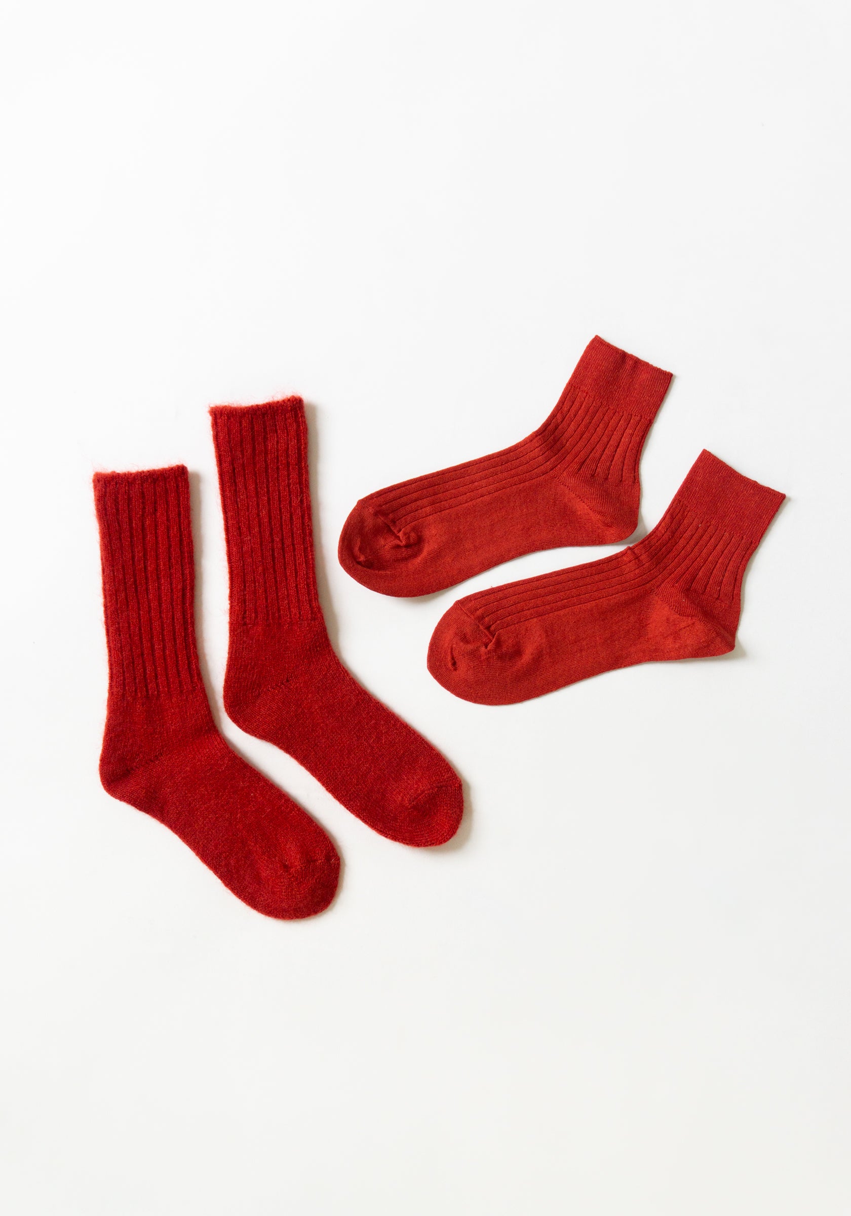 Linen Ankle Rib Socks in Red